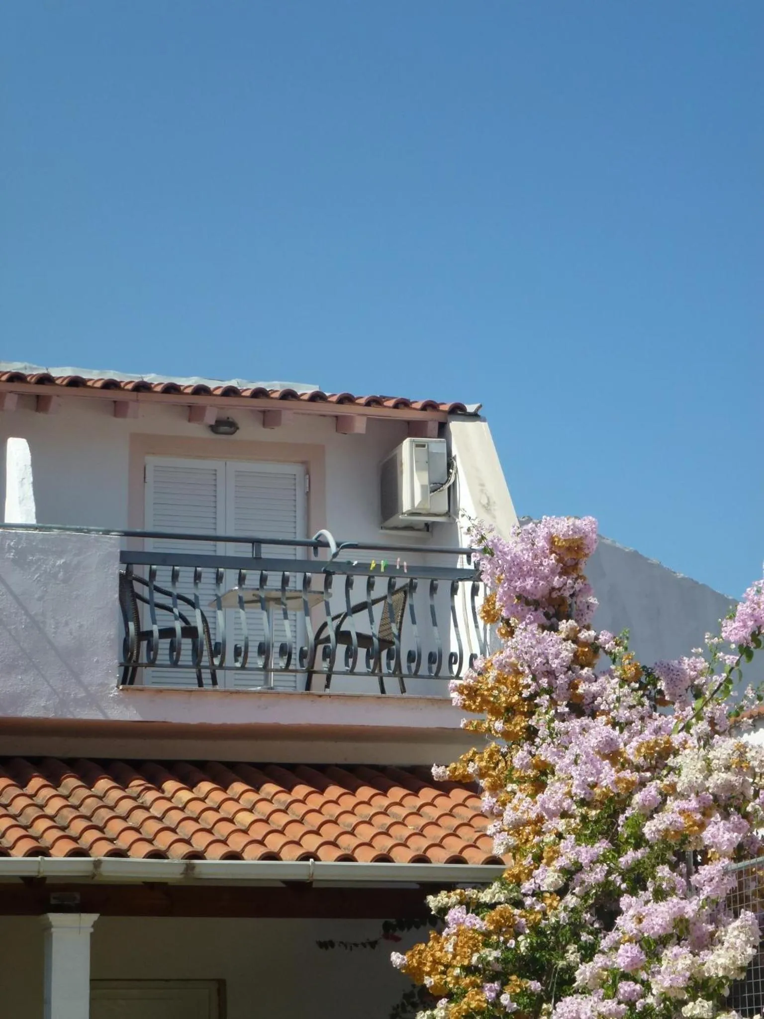 Property building in Galini Studios