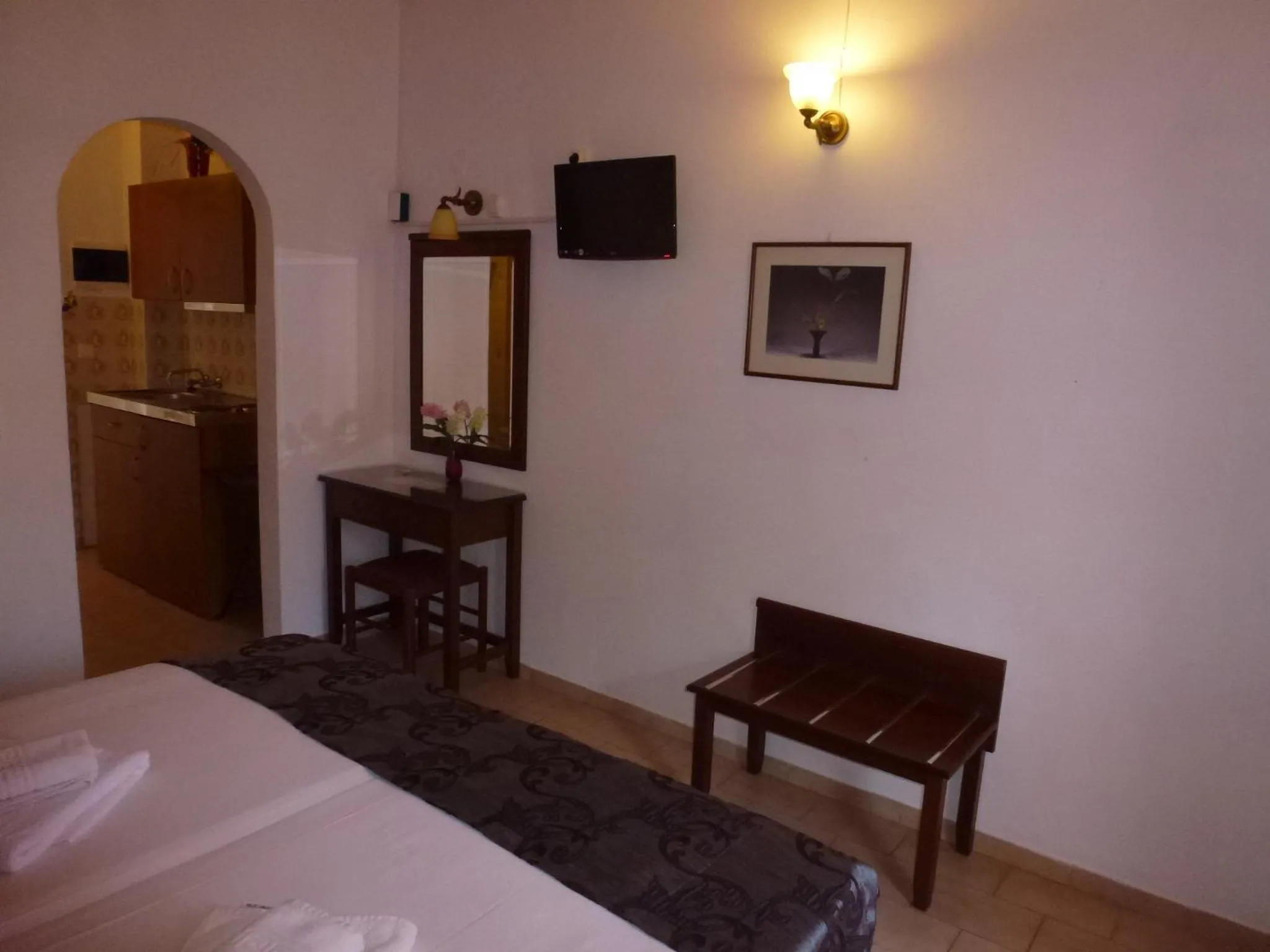 Photo of the whole room, Bed in Galini Studios