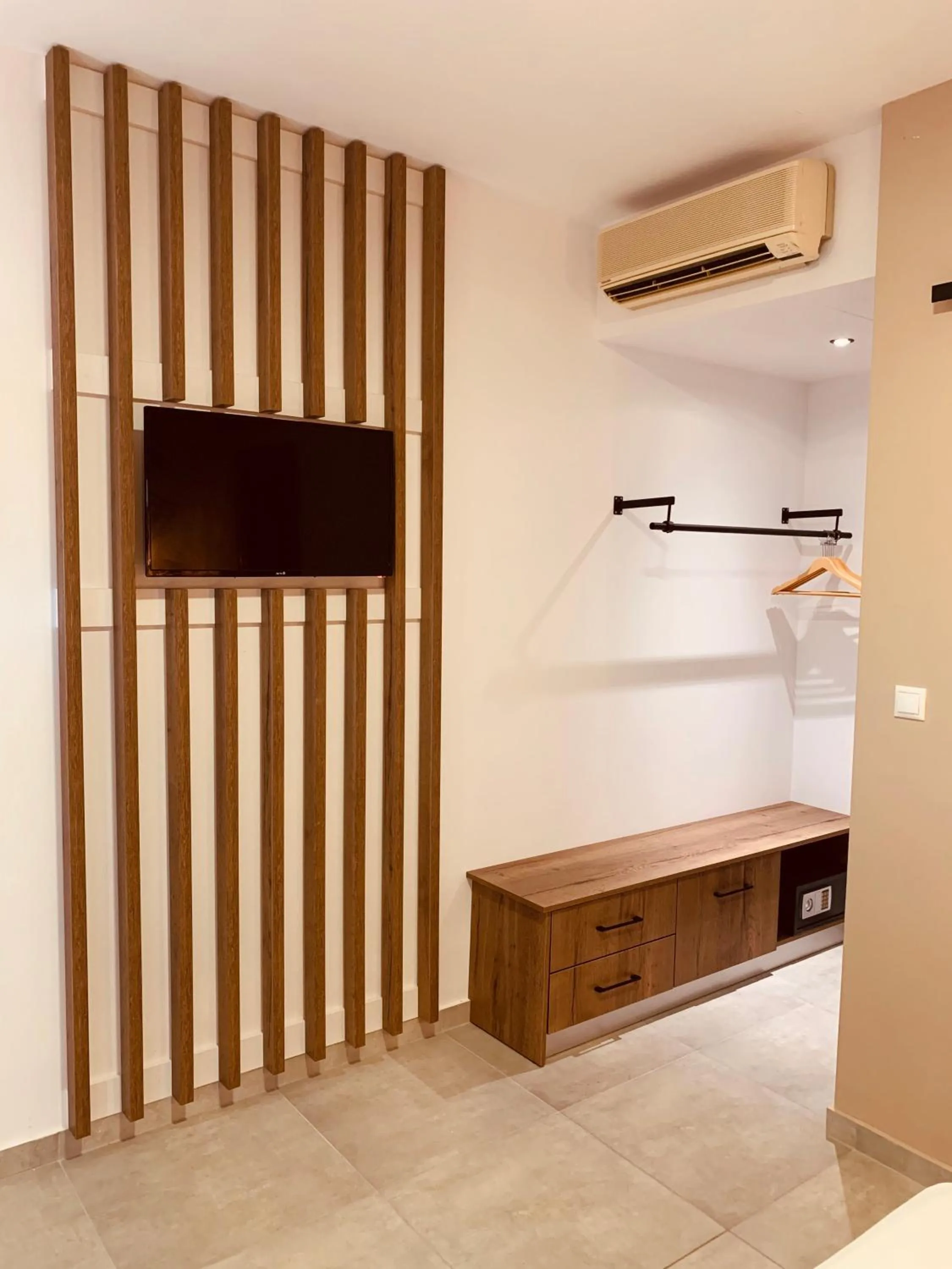 TV and multimedia, Bed in Argiro Village