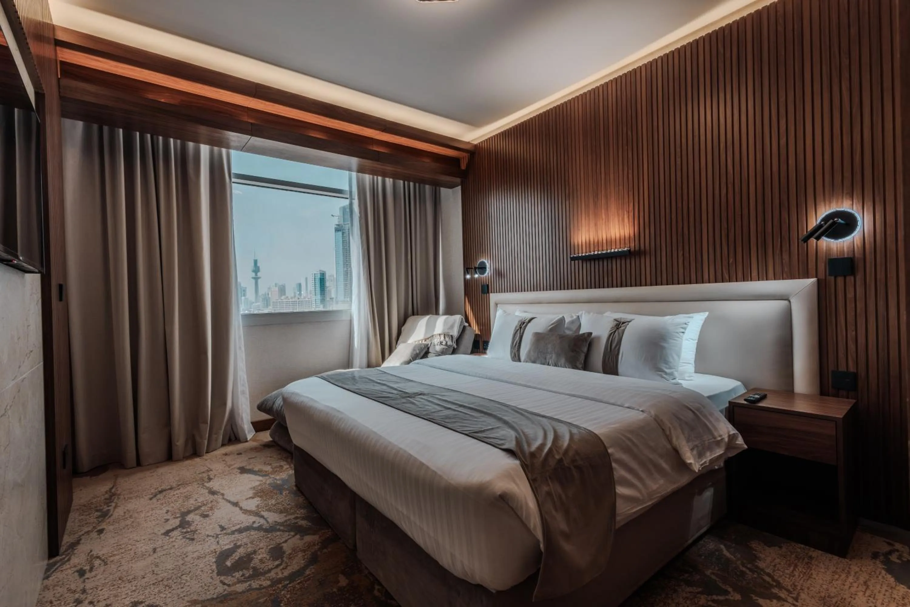 Toilet, Bed in Kuwait Continental Hotel