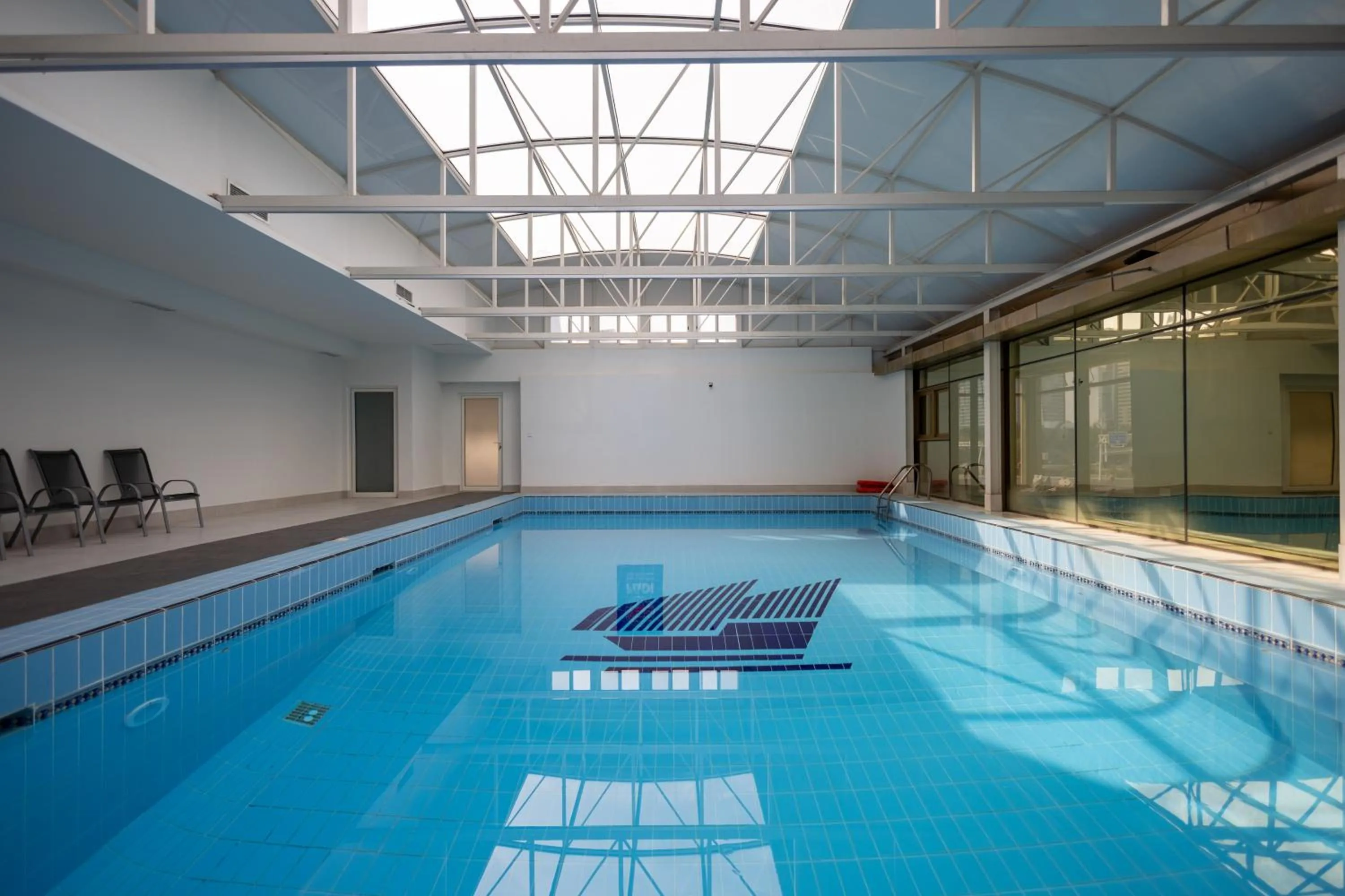 Swimming pool in Kuwait Continental Hotel