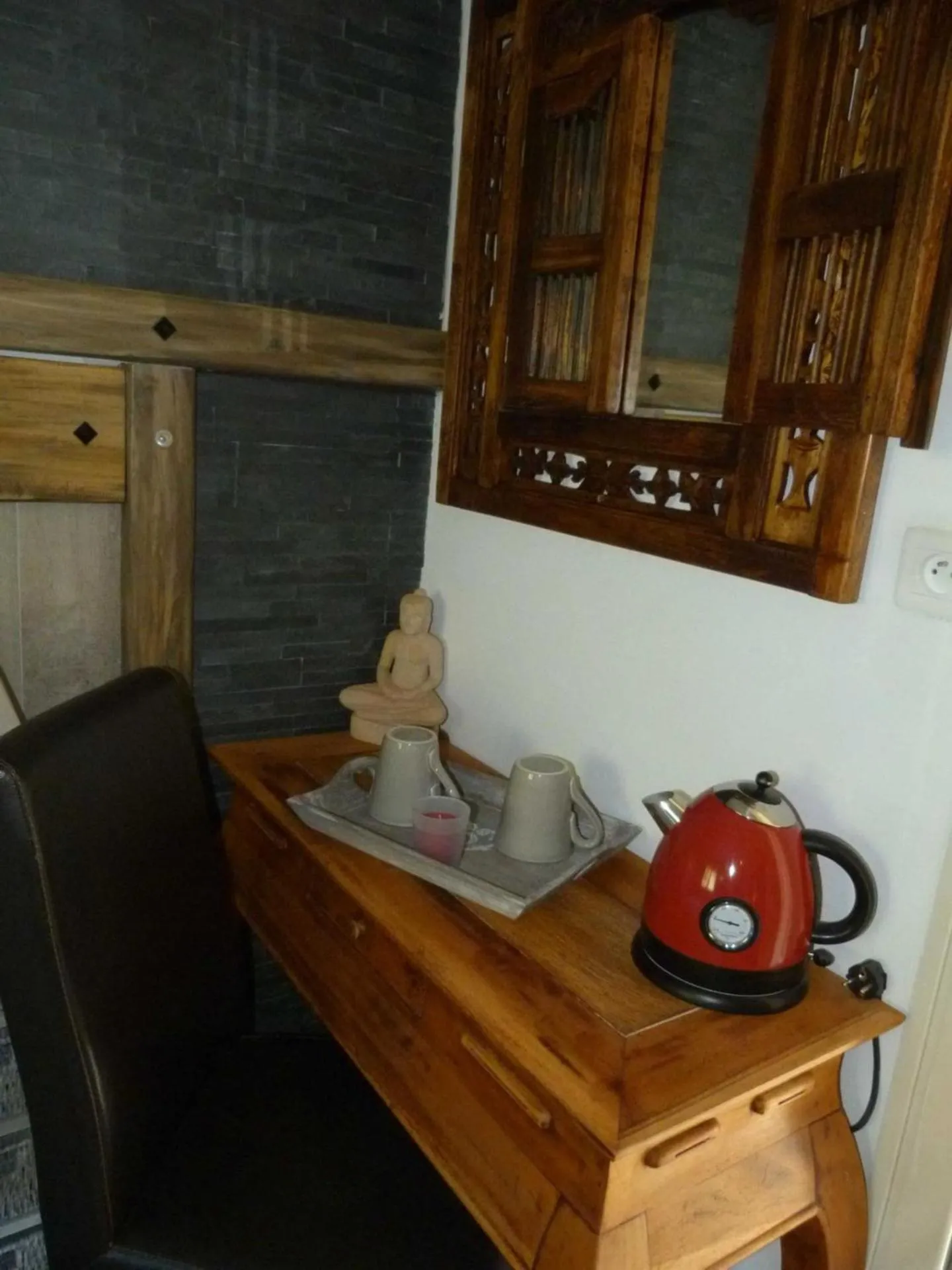 Coffee/tea facilities in Les Bambous B&B