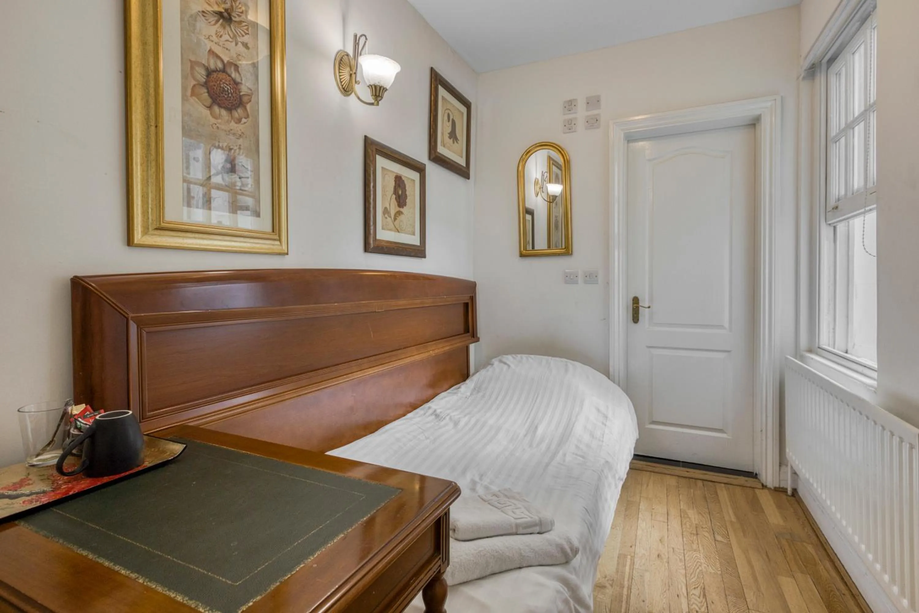 Opulence Boutique Hotel