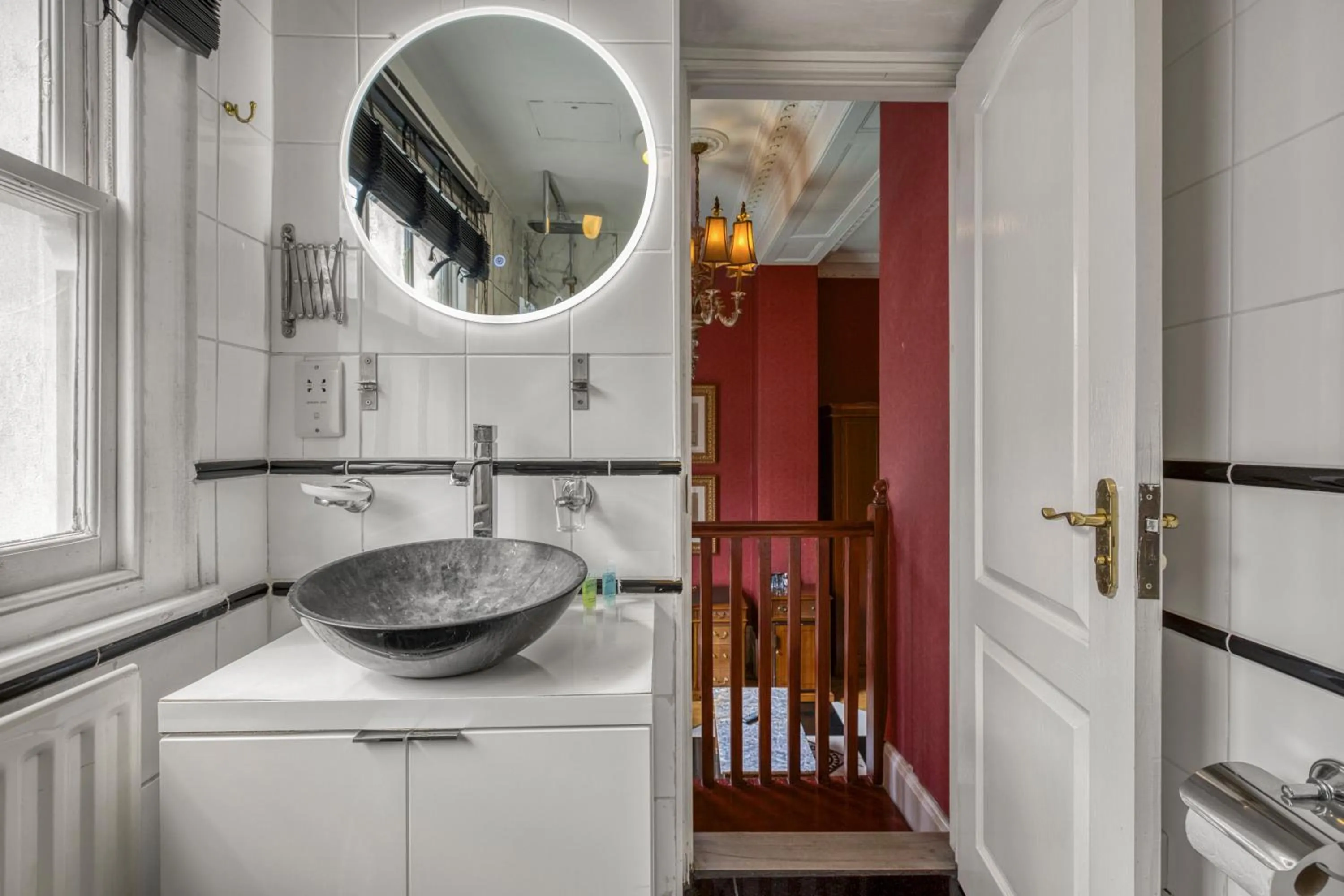 Opulence Boutique Hotel