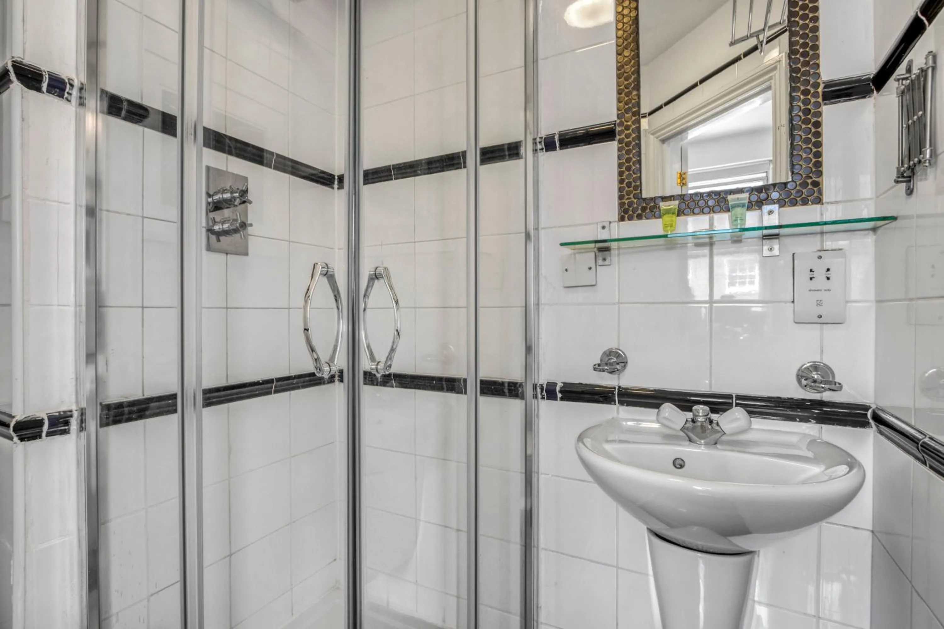 Opulence Boutique Hotel