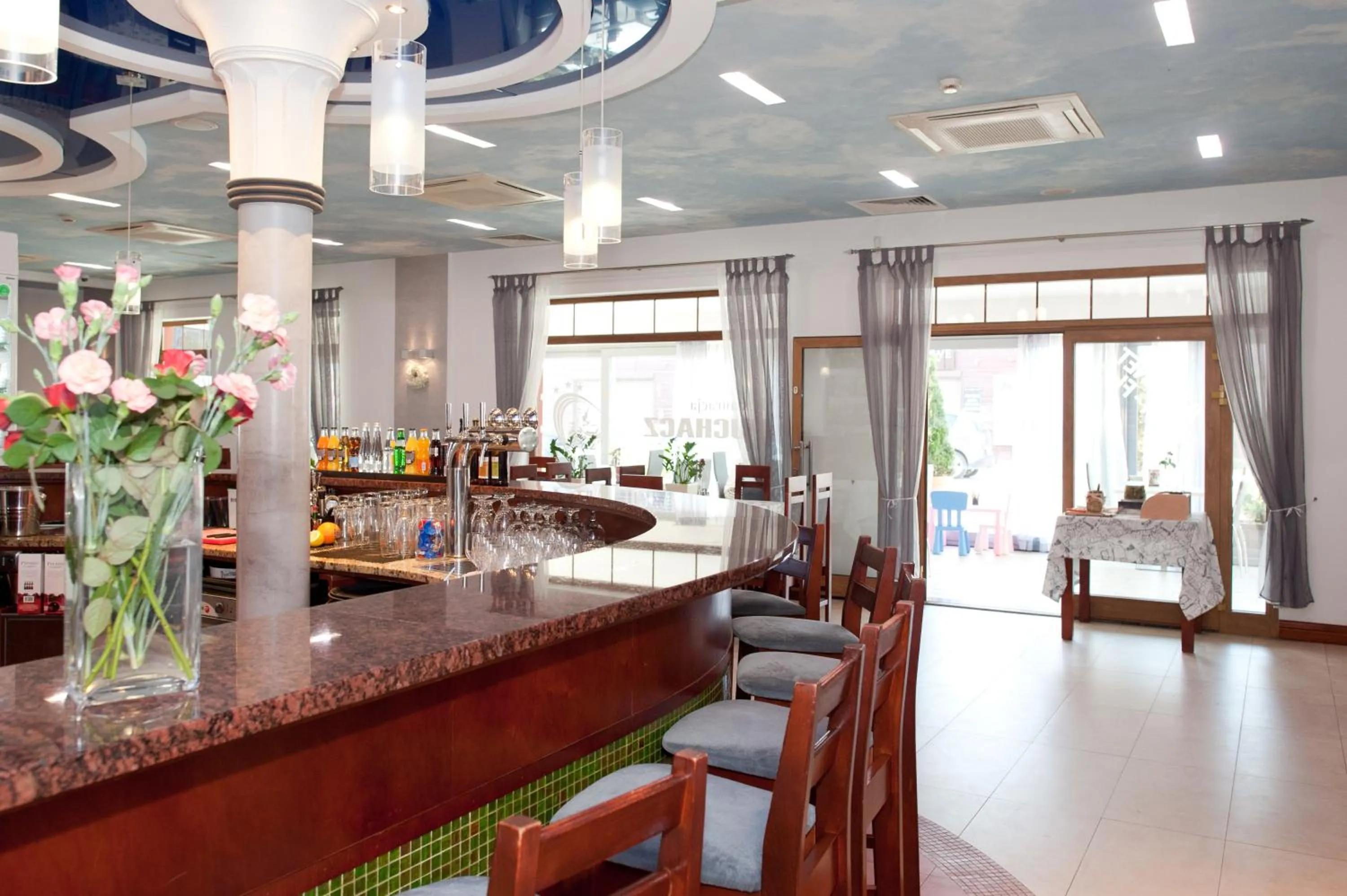 Restaurant/places to eat in Puchacz - Spa