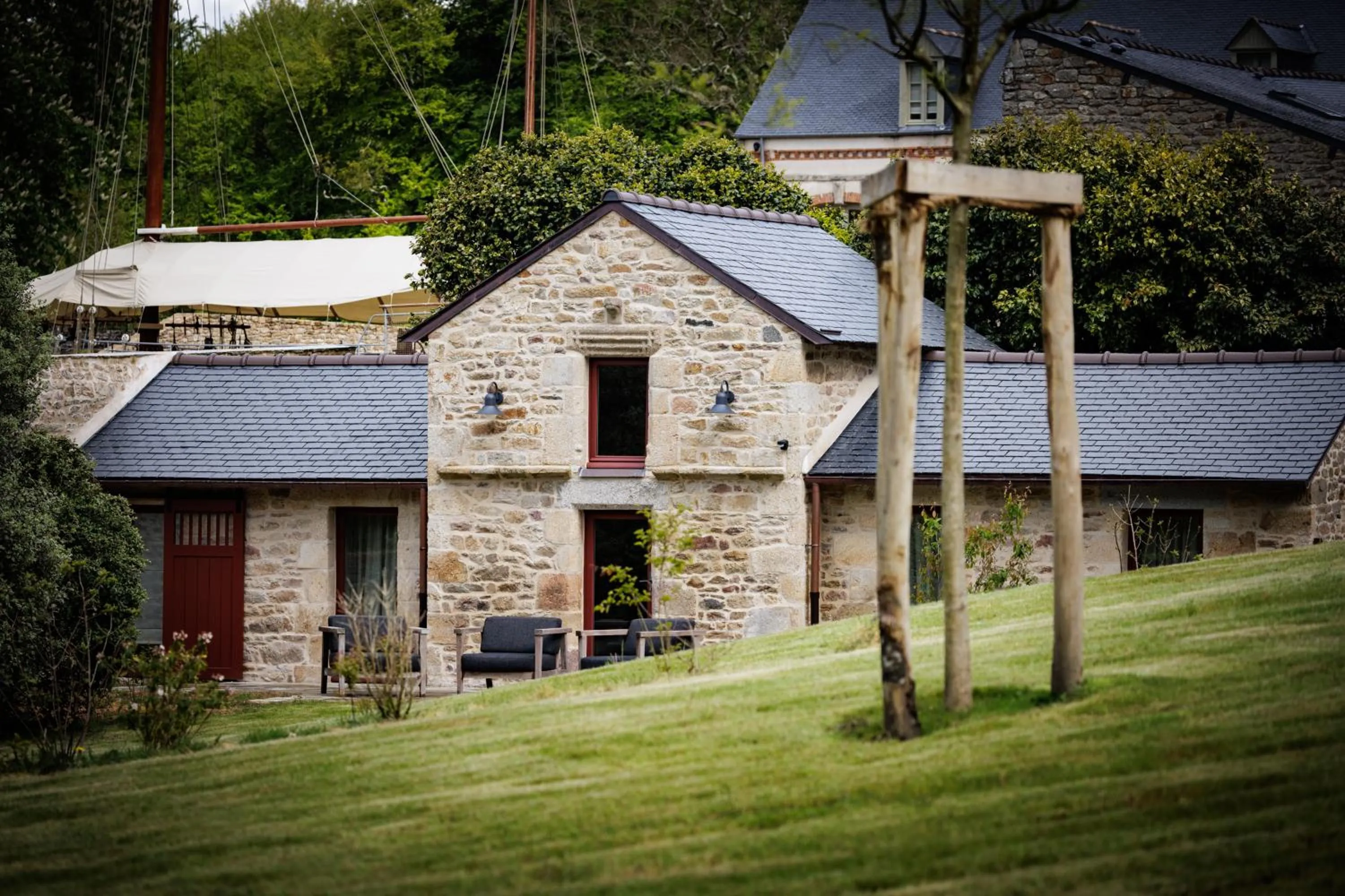 Facade/entrance in Domaine de Locguénolé & Spa - Relais & Chateaux