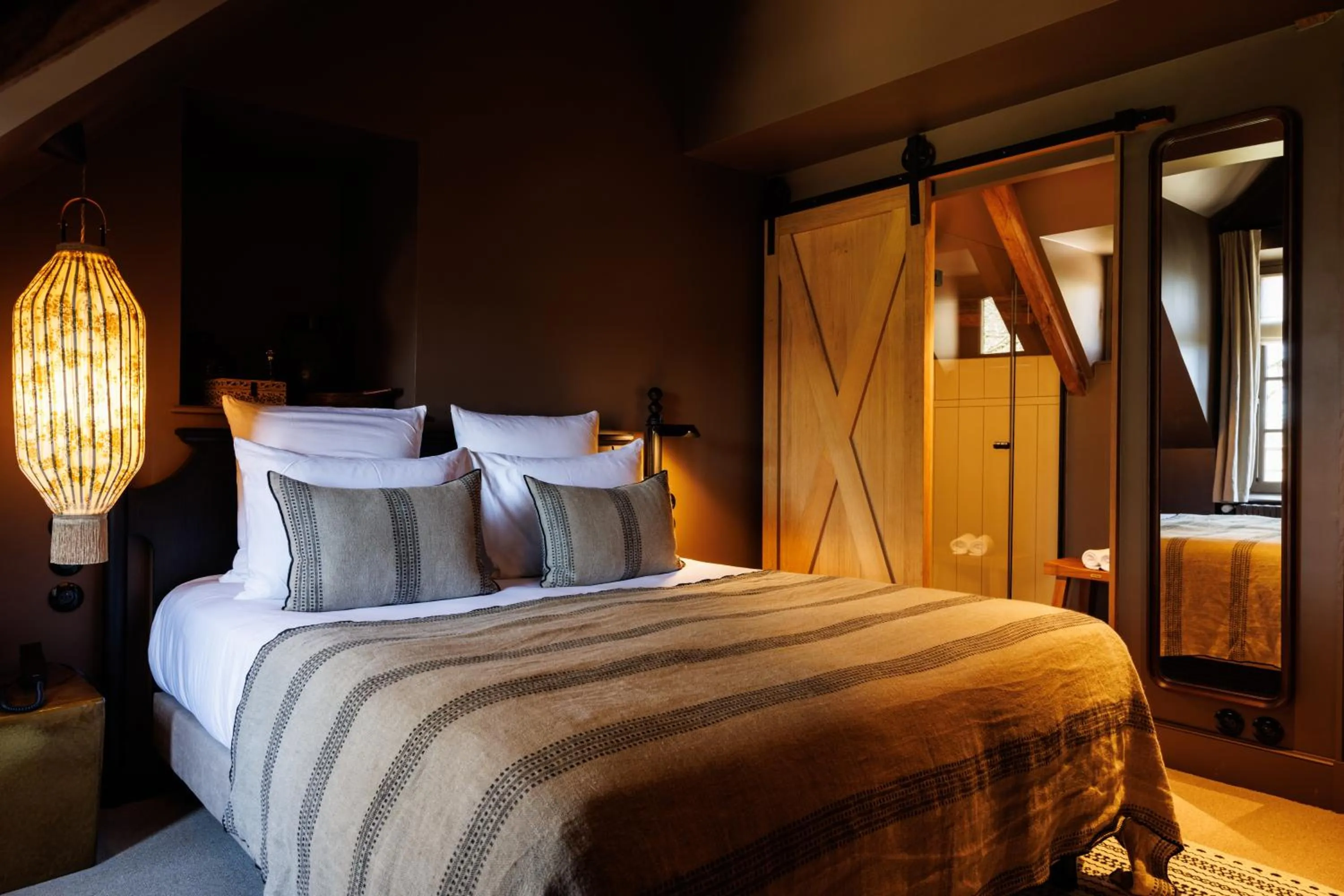 Photo of the whole room, Bed in Domaine de Locguénolé & Spa - Relais & Chateaux