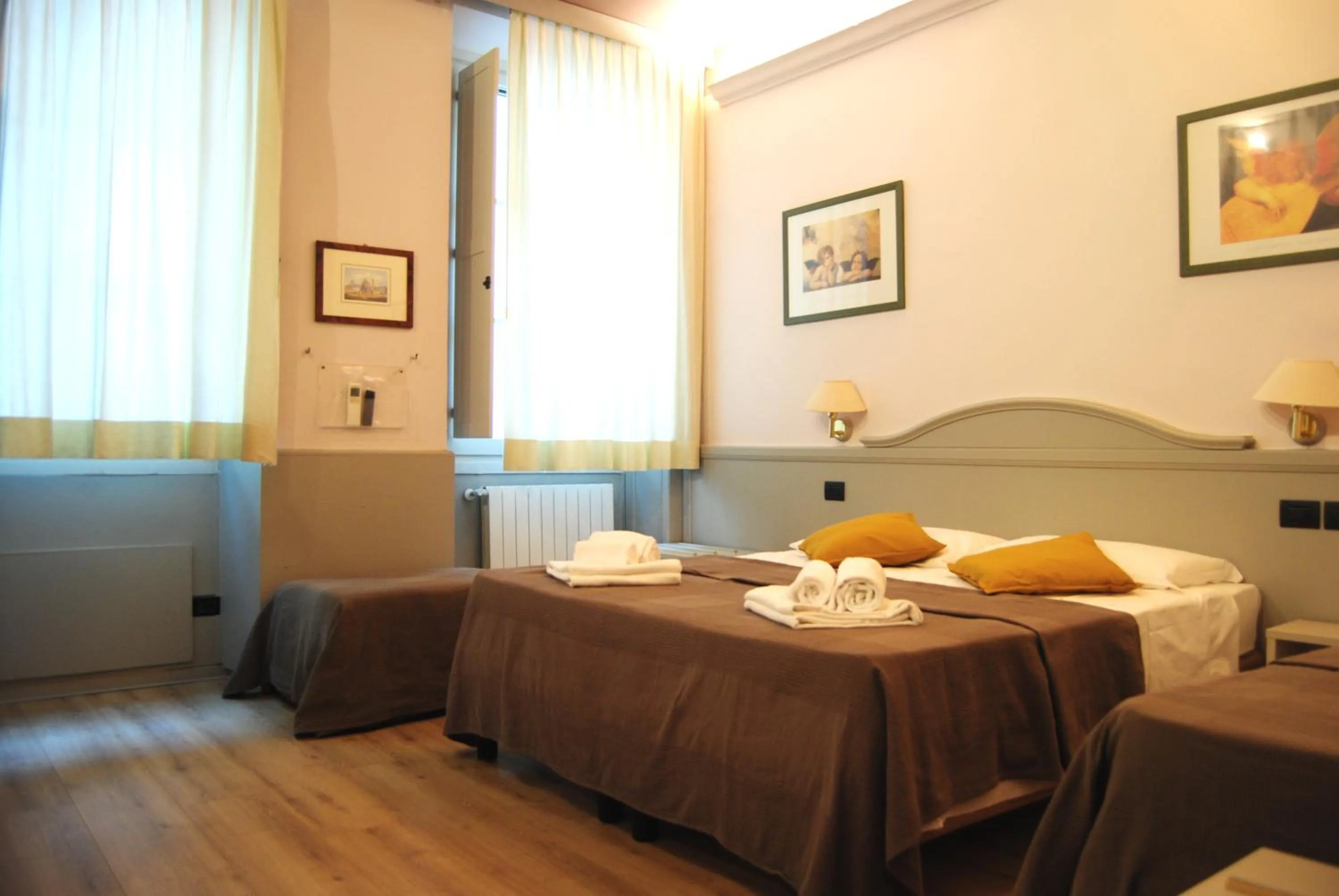 Bed in Hotel Camilla Guelfa