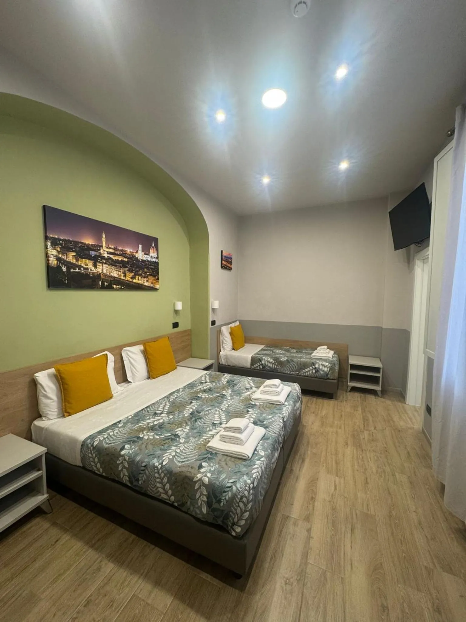 Bed in Hotel Camilla Guelfa