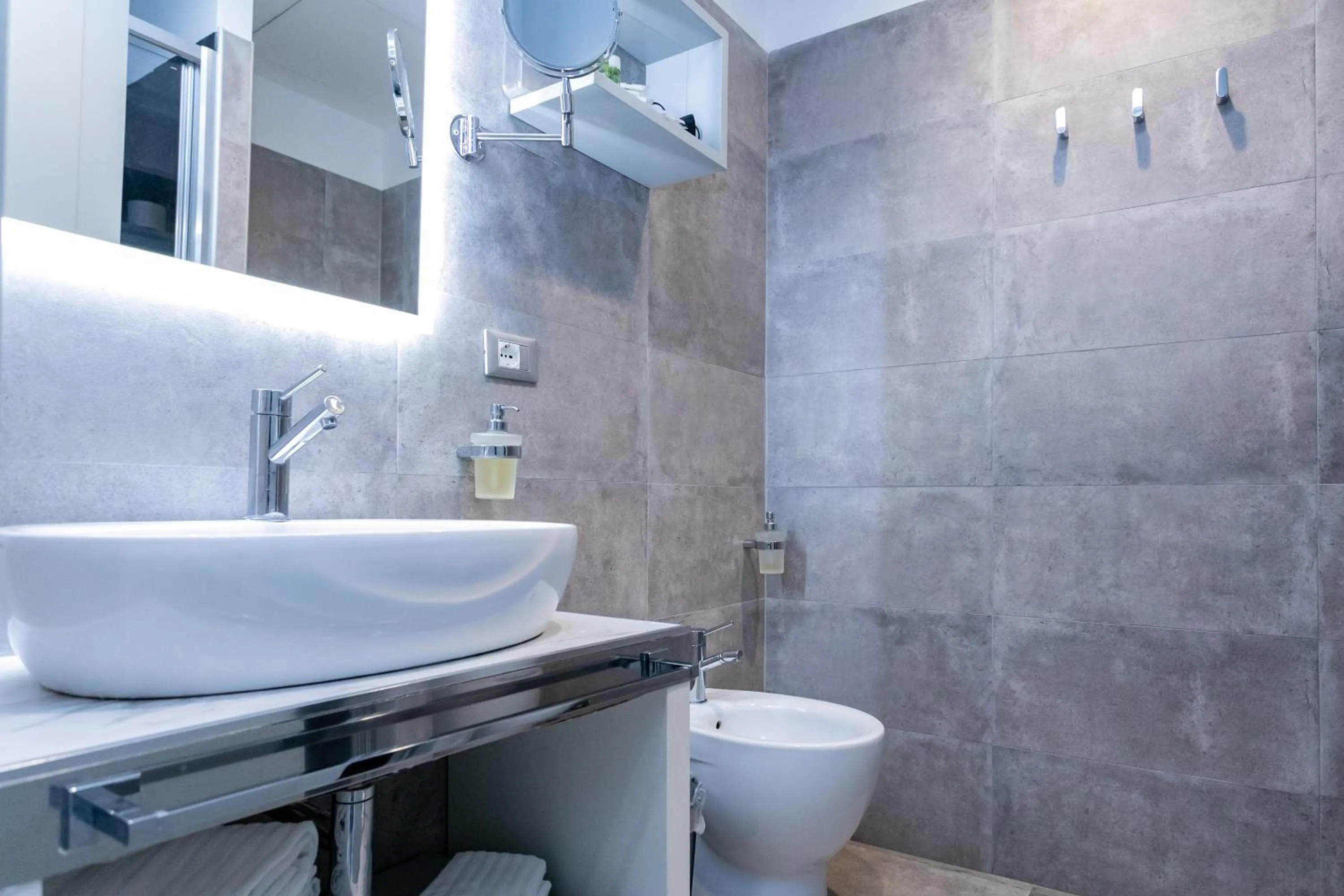 Toilet in Cesare ai Cavalieri Suites