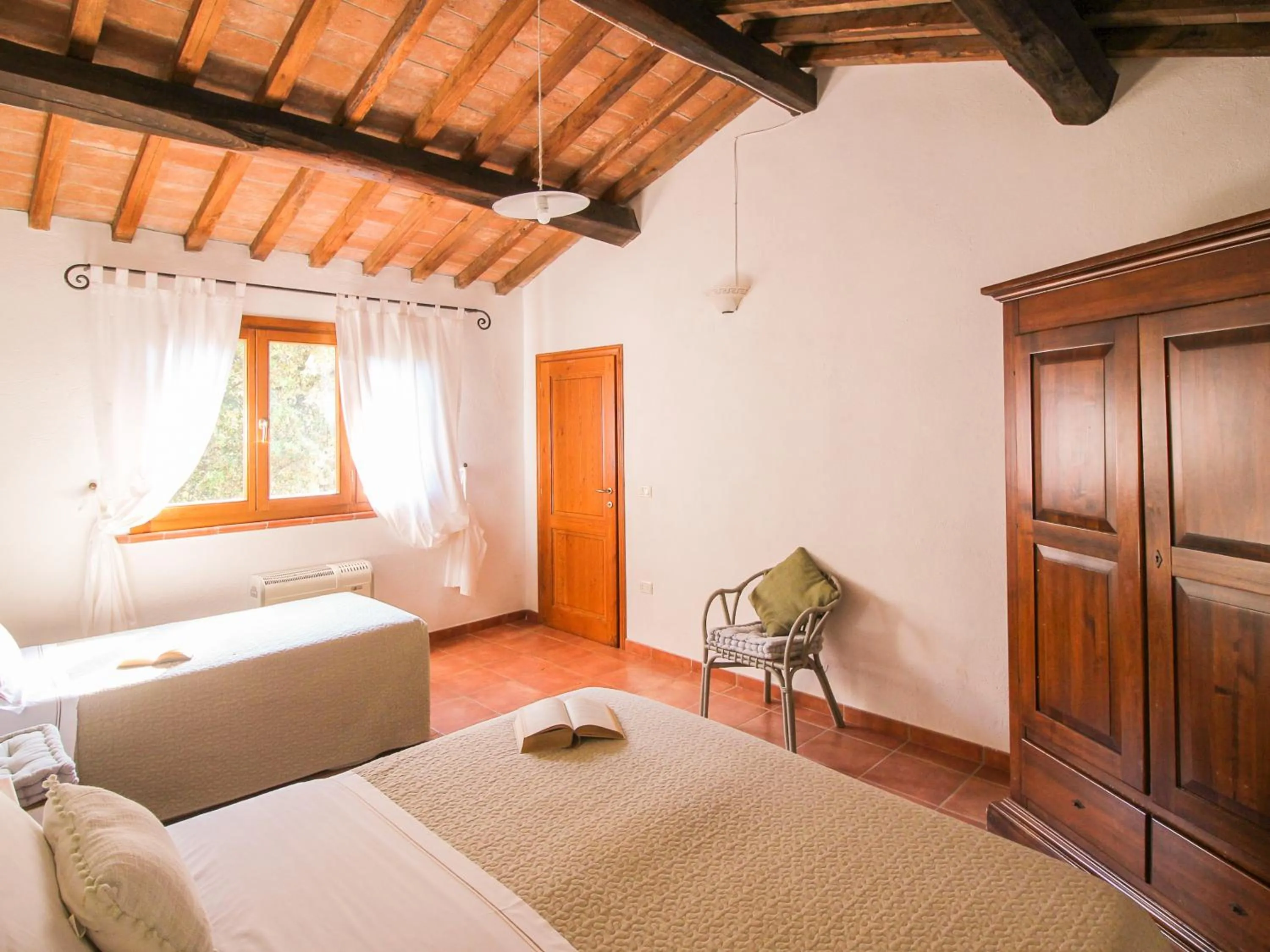 Bed in Agriturismo Boschi di Montecalvi