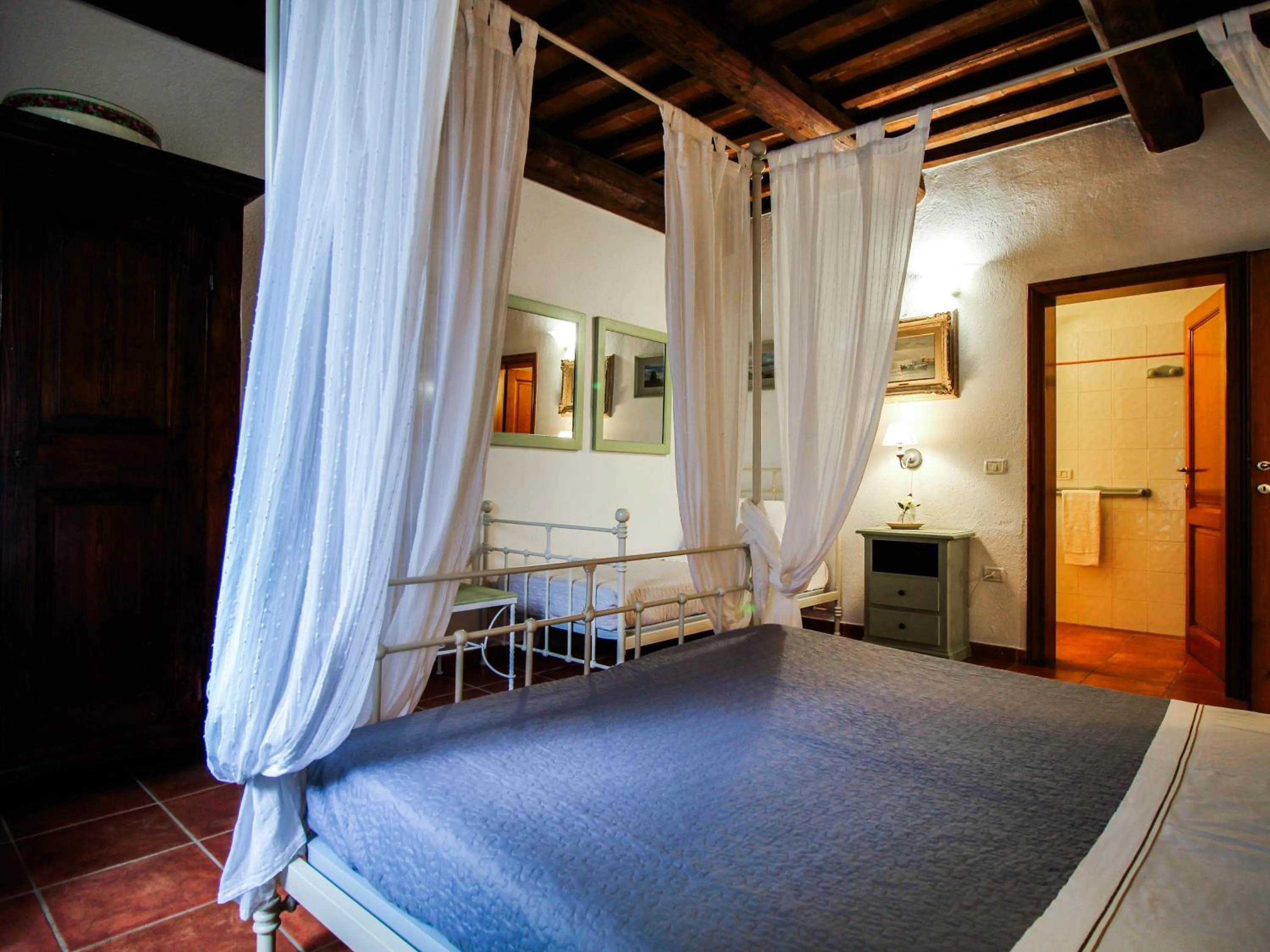 Bed in Agriturismo Boschi di Montecalvi