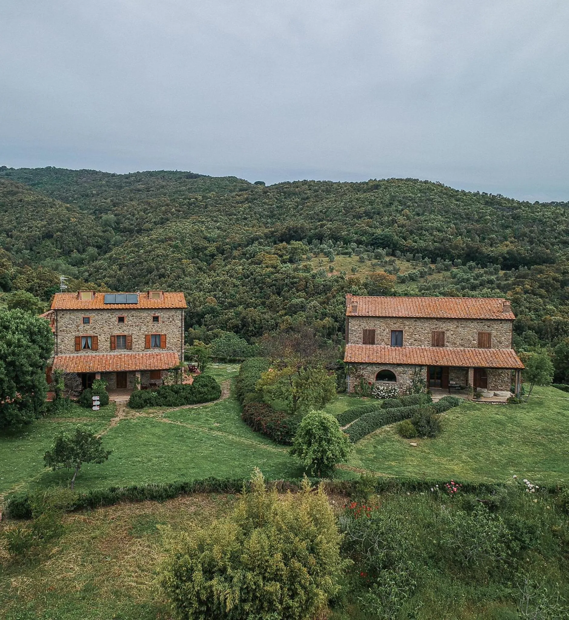 Property building in Agriturismo Boschi di Montecalvi