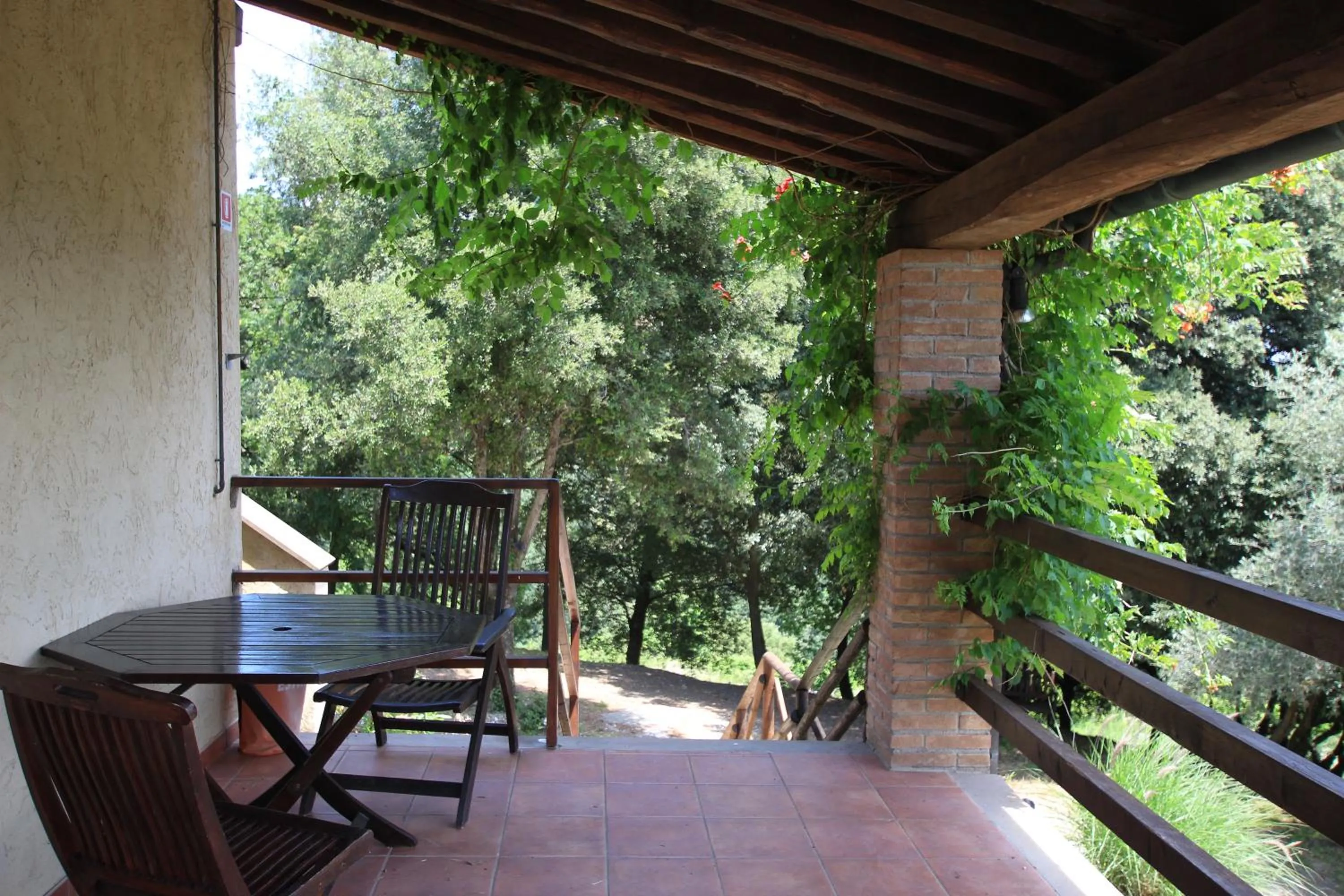 Patio in Agriturismo Boschi di Montecalvi