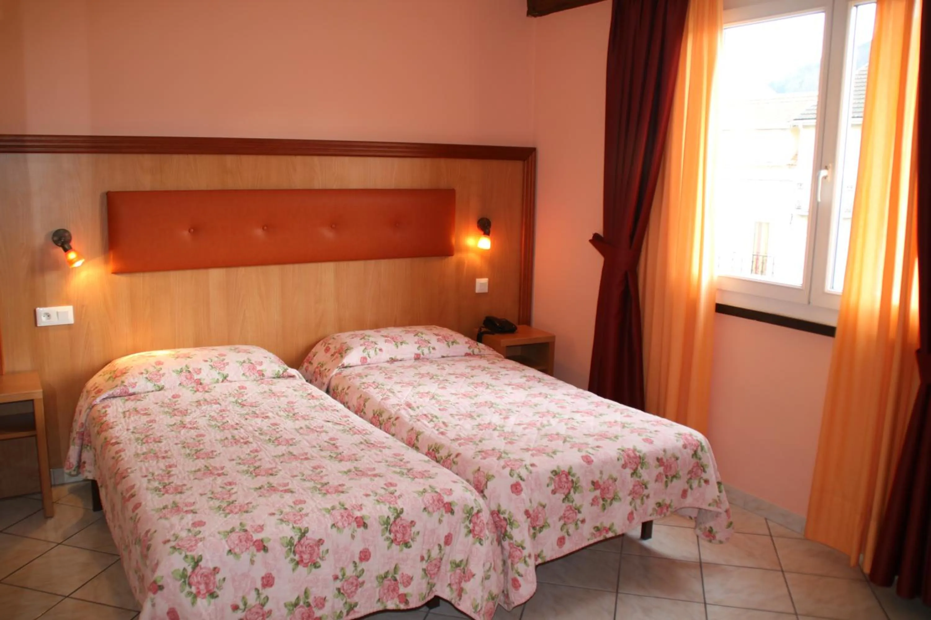 Day, Bed in Hôtel Lutetia