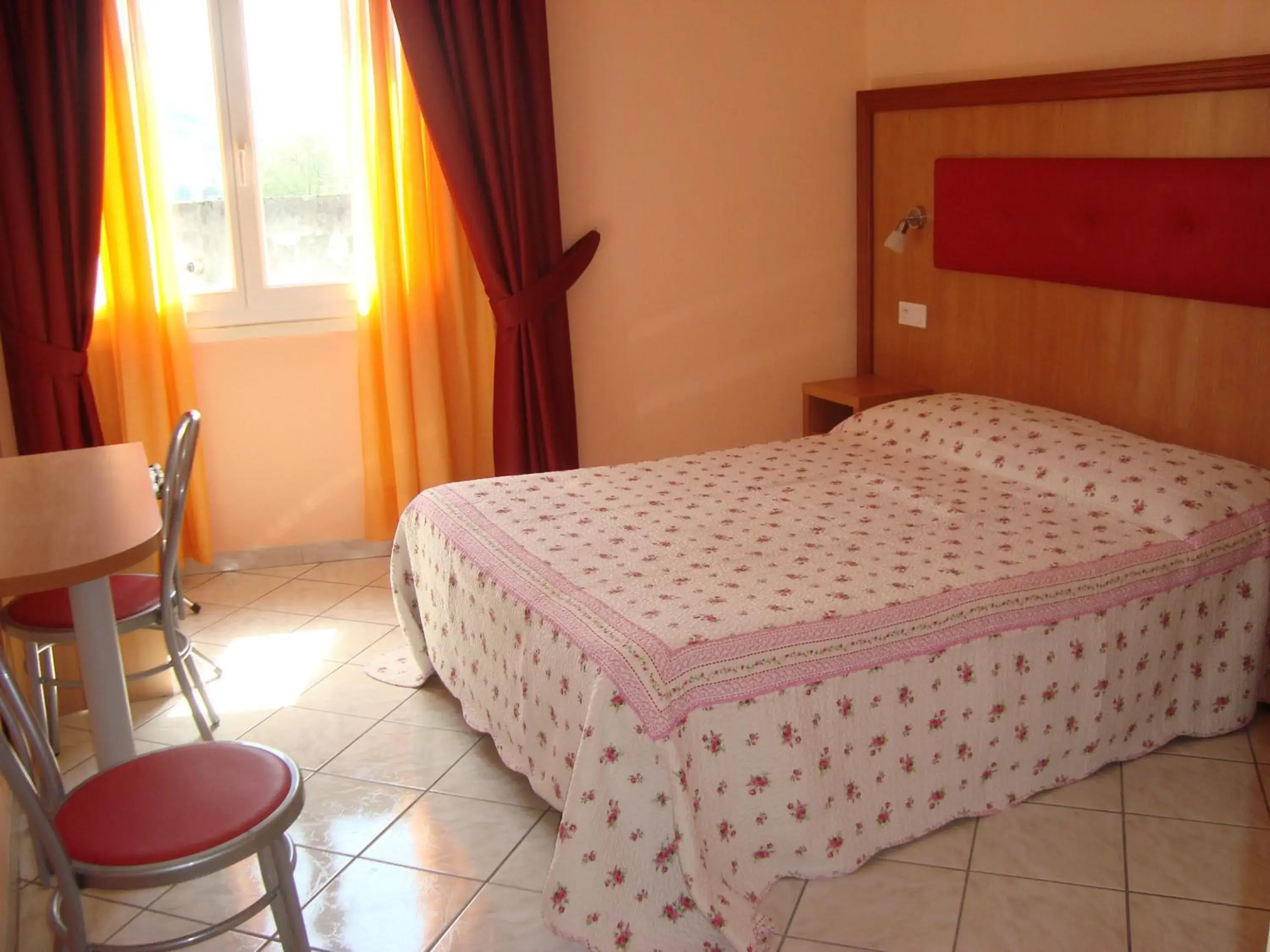 Double Room in Hôtel Lutetia Double Room in Hôtel Lutetia