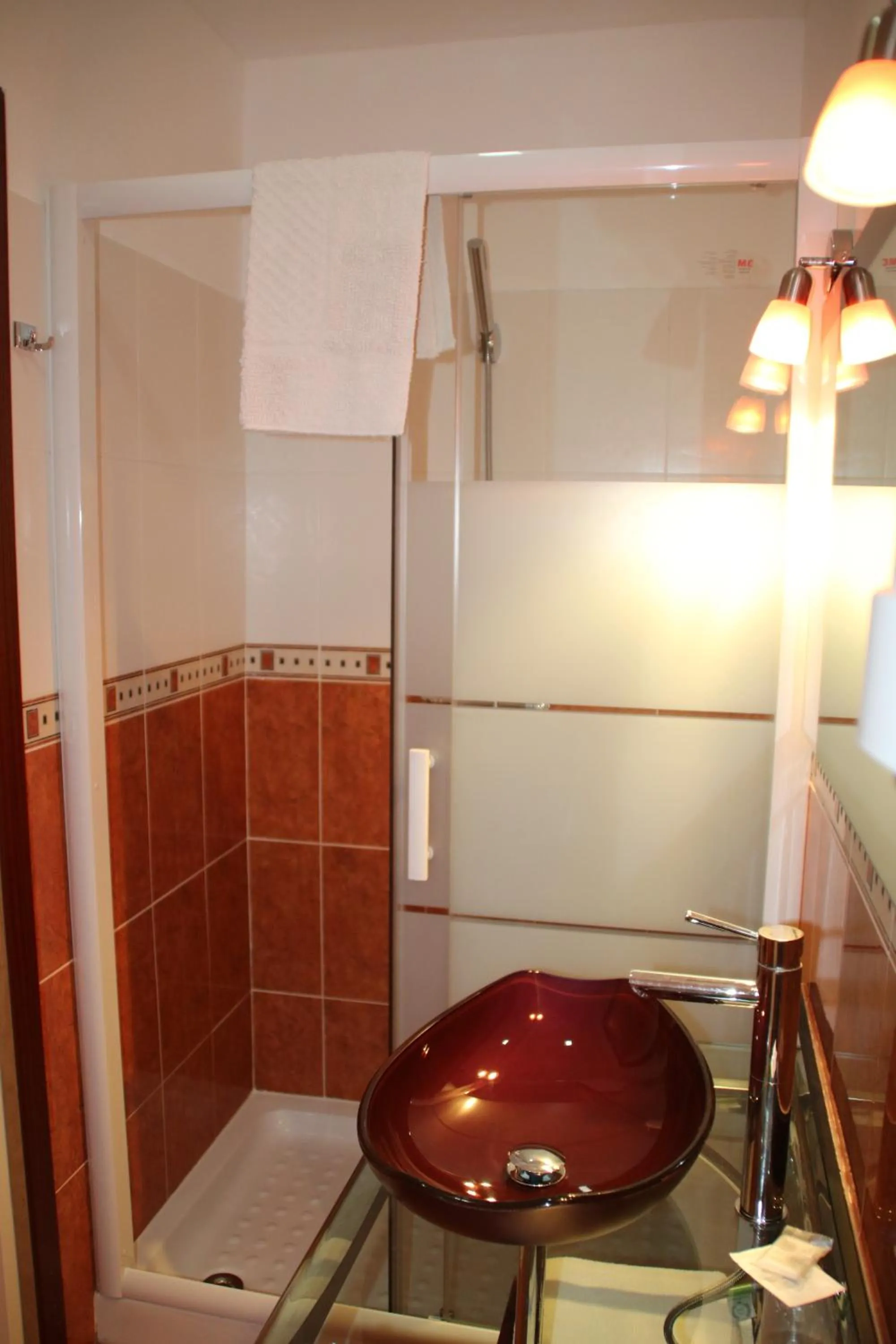 Bathroom in Hôtel Lutetia