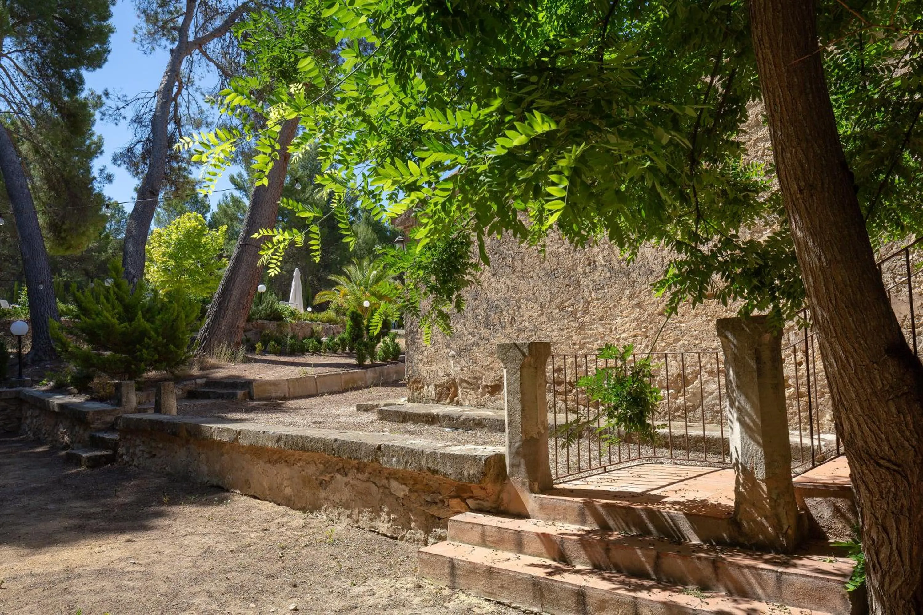 Garden in Hotel Rural Mas Fontanelles