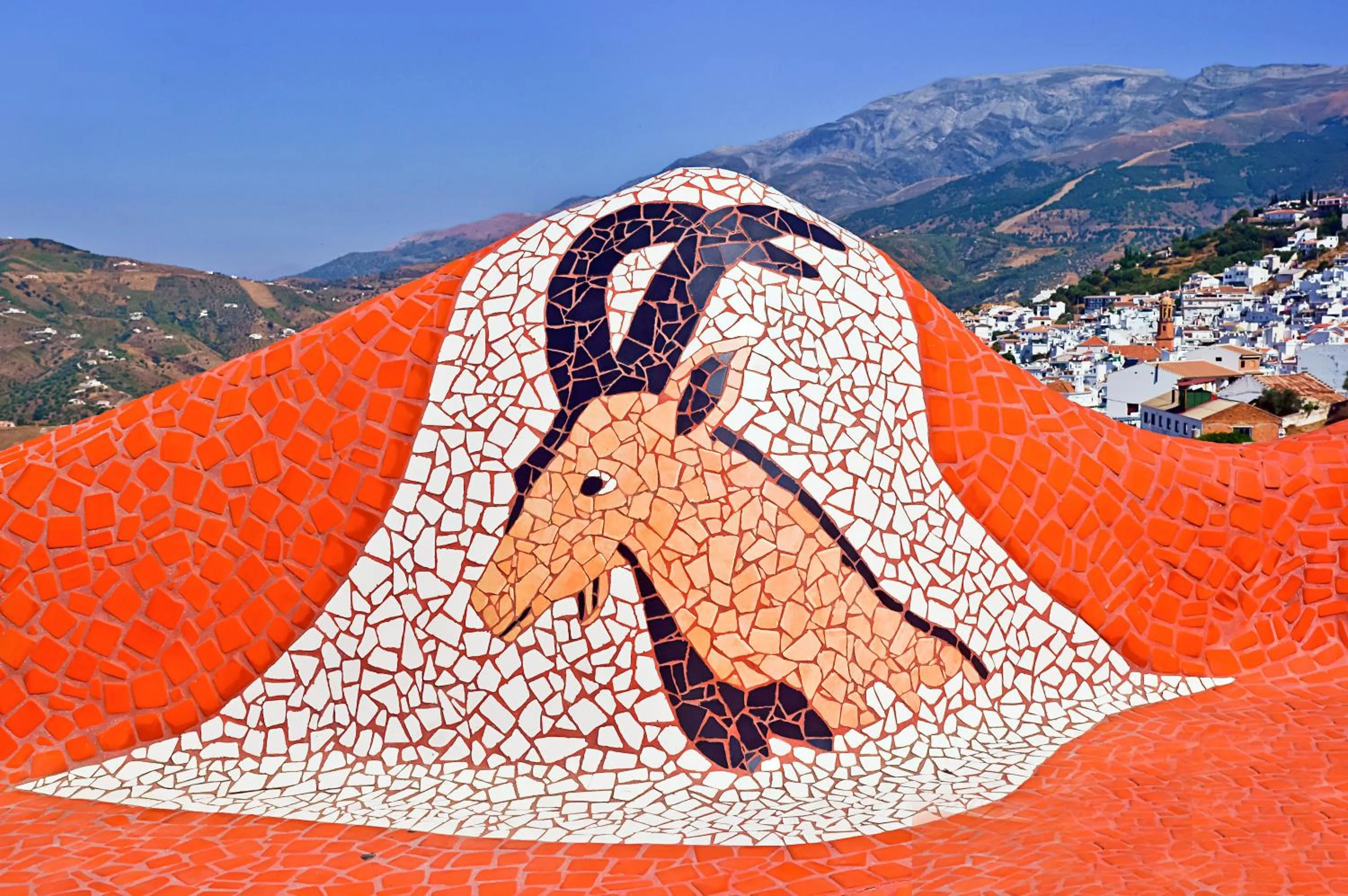 Nearby landmark in Salamandra Plaza