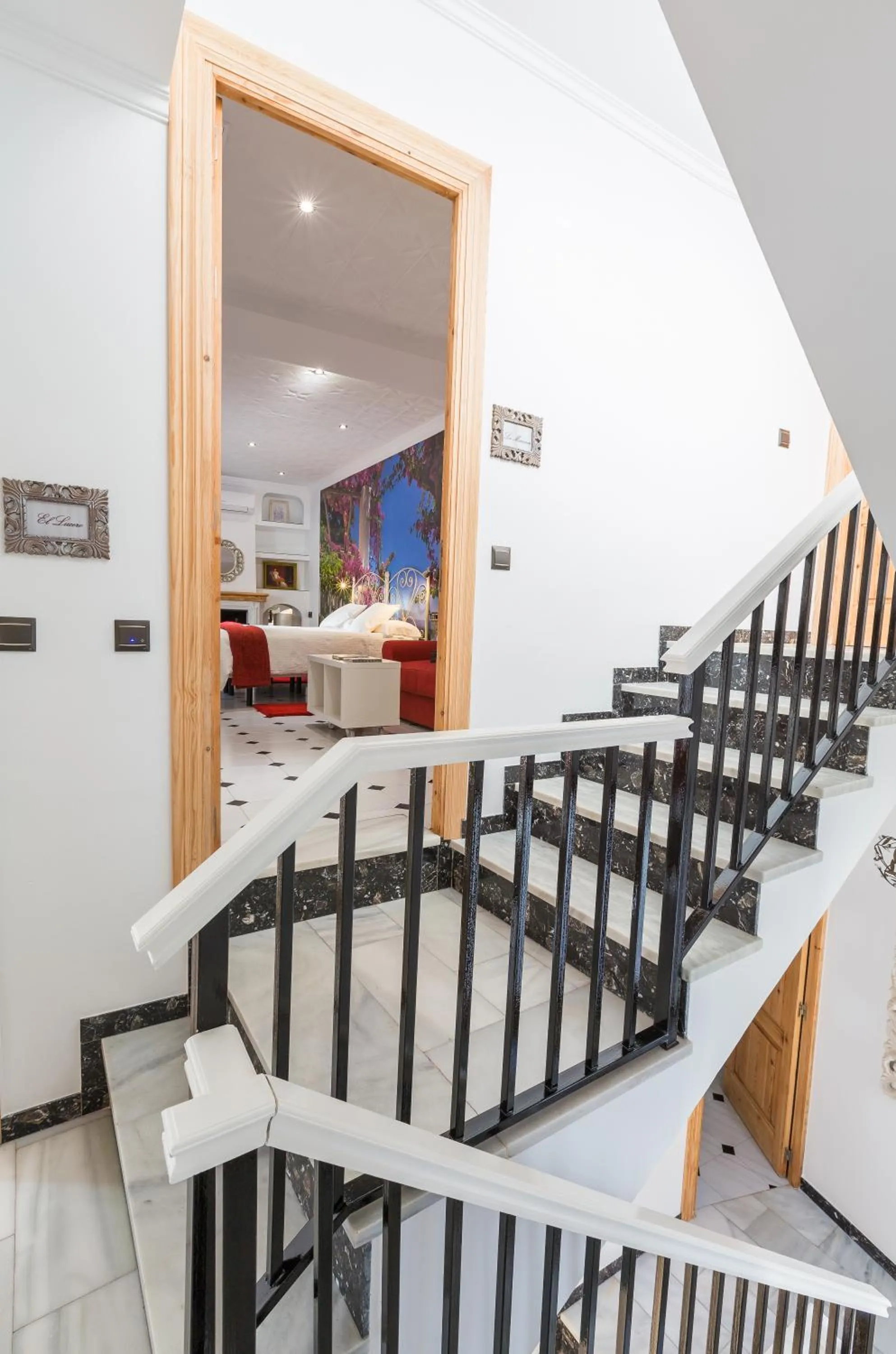 Area and facilities in Salamandra Plaza