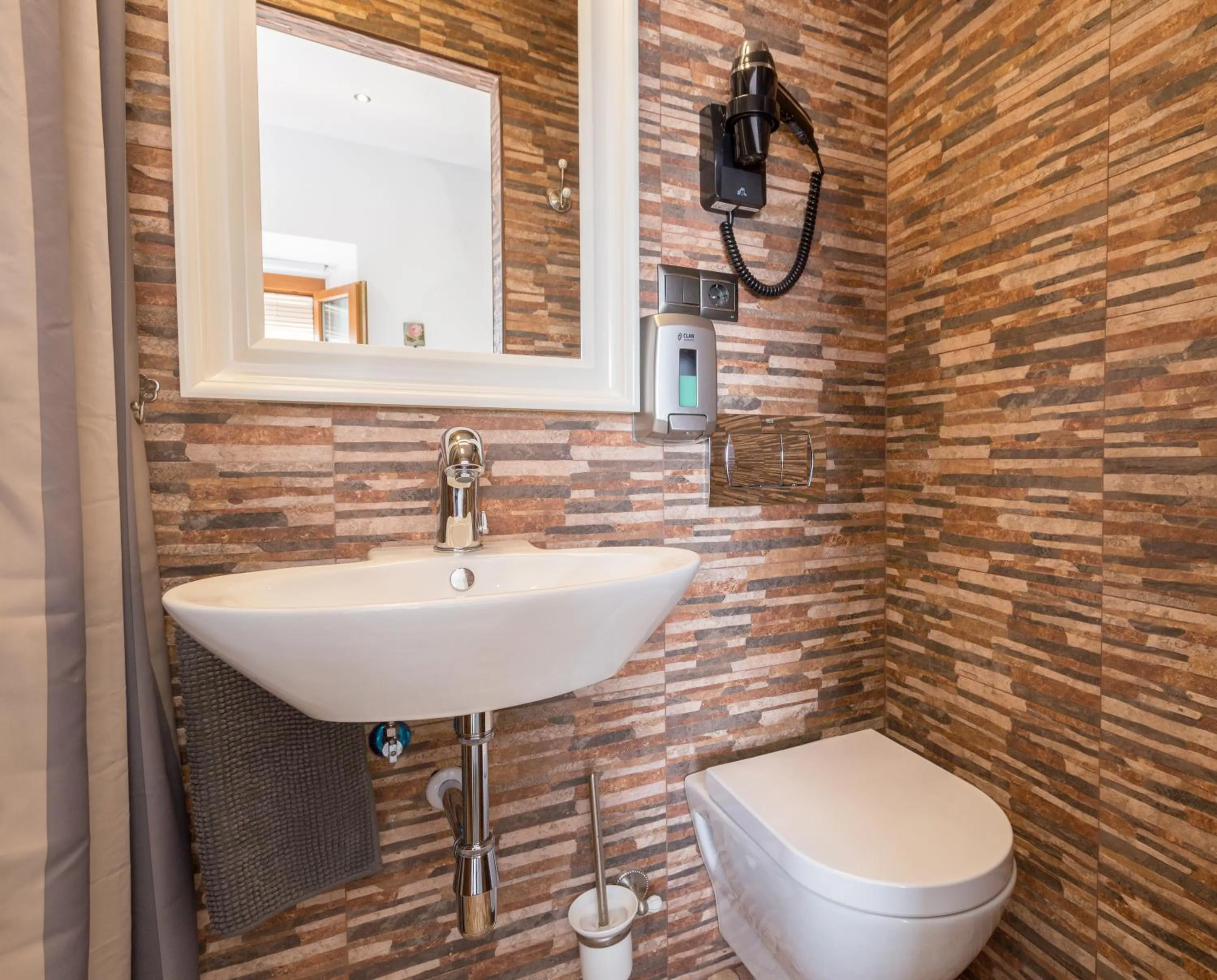 Bathroom in Salamandra Plaza