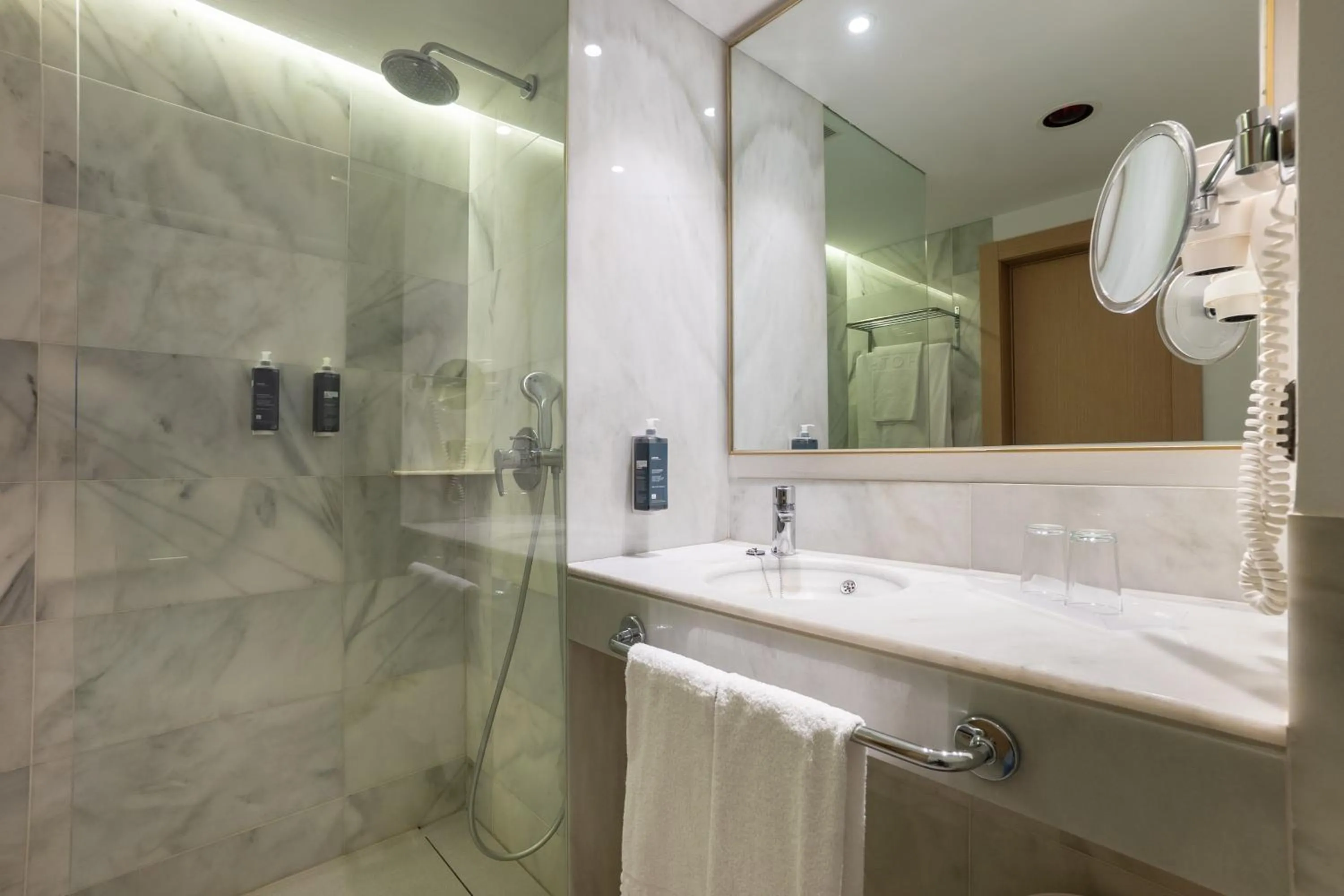 Bathroom in CM Playa del Moro