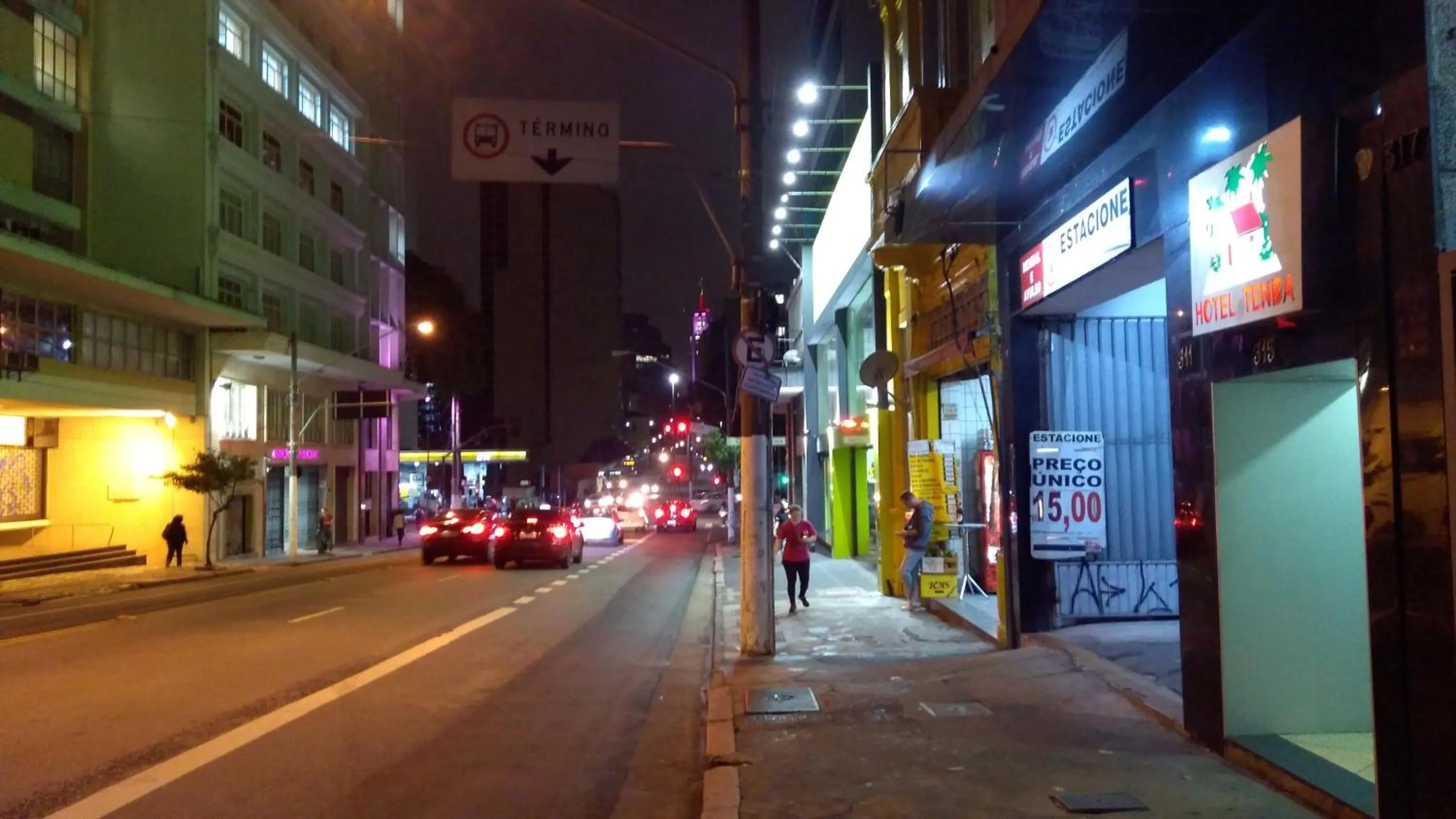 Neighbourhood in Hotel Tenda Brigadeiro - 5 Minutos a Pé do Metrô e Praça da Sé, 8 Minutos da Rua 25 de Março e Liberdade - Estacionamento Opcional