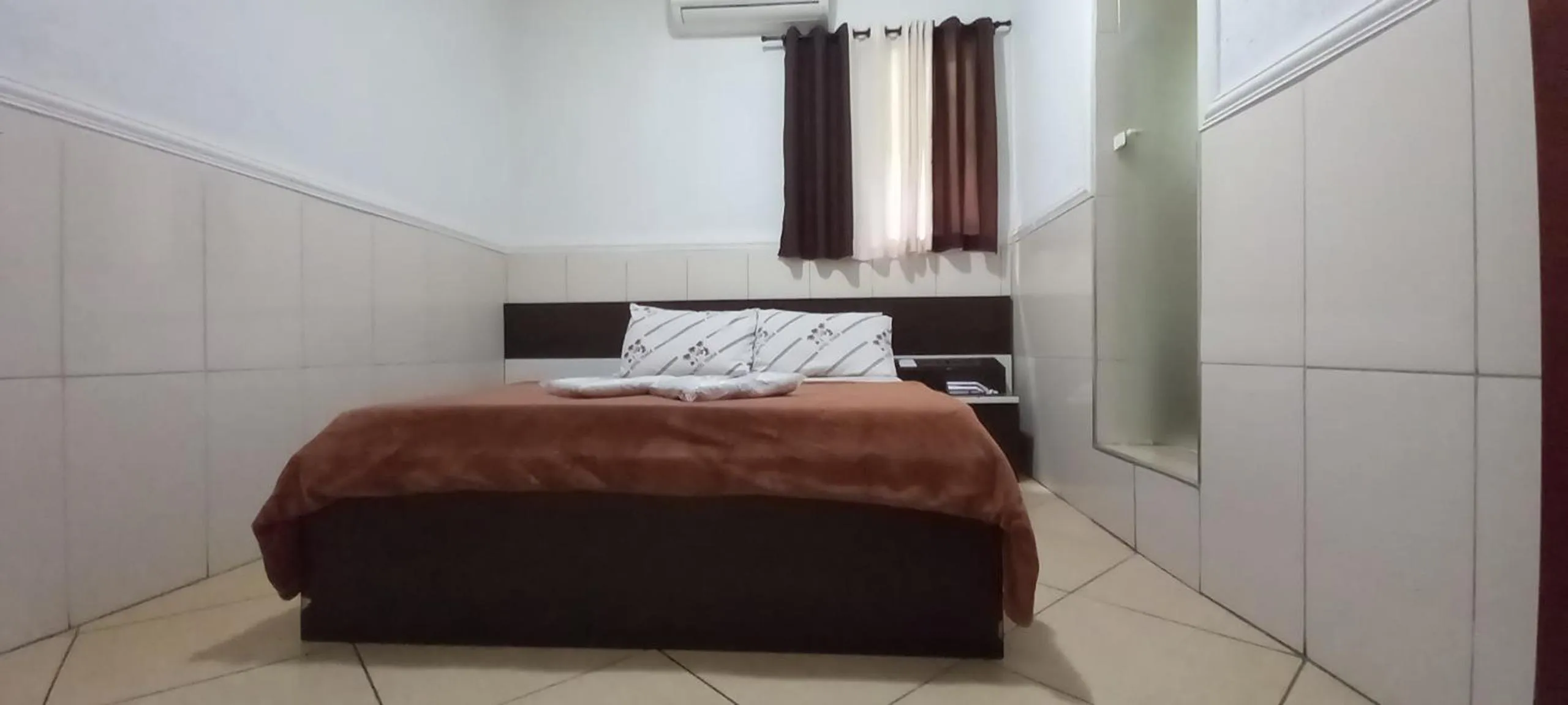 Bed in Hotel Tenda Brigadeiro - 5 Minutos a Pé do Metrô e Praça da Sé, 8 Minutos da Rua 25 de Março e Liberdade - Estacionamento Opcional