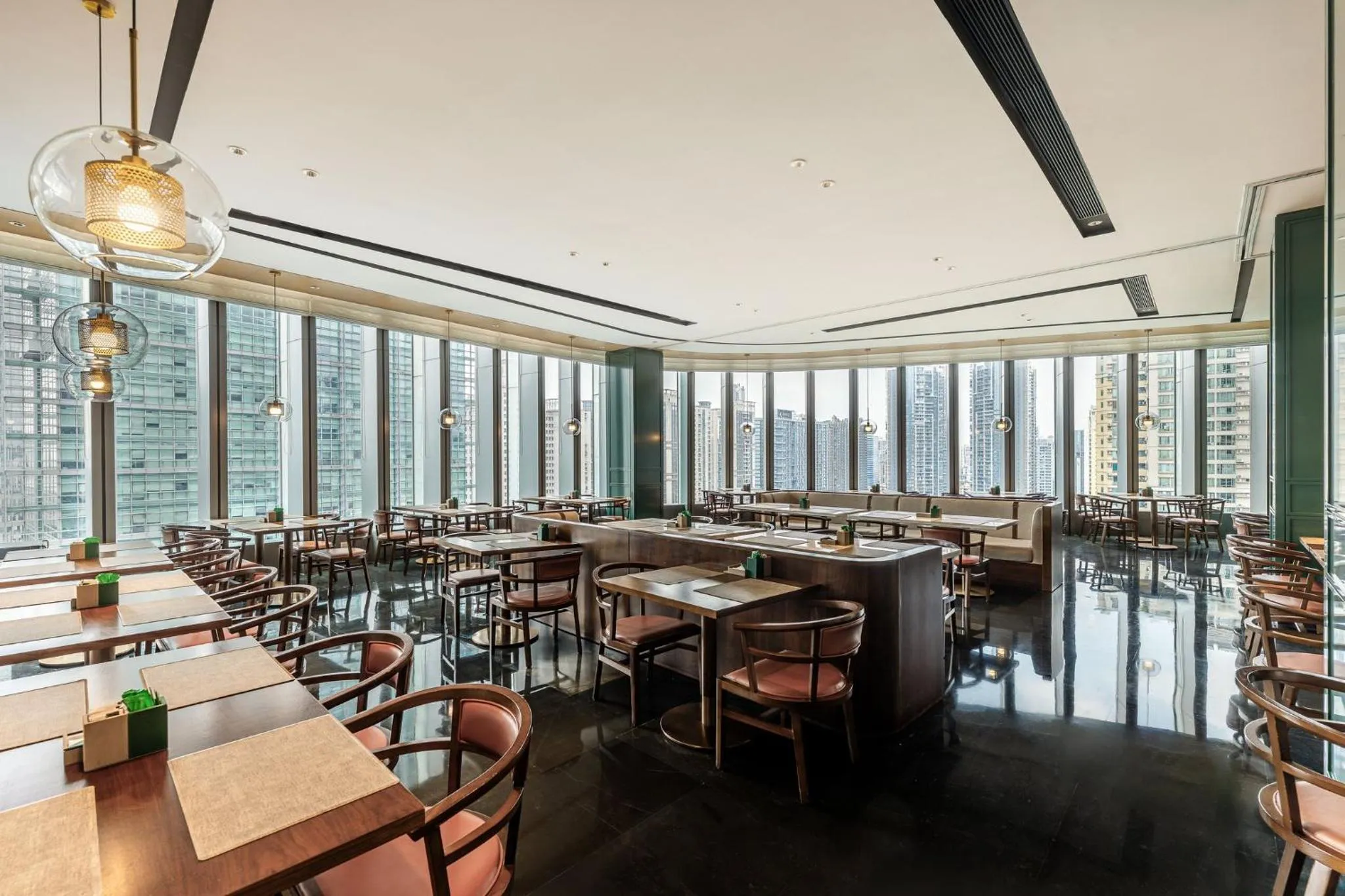 Restaurant/places to eat in Holiday Inn Guangzhou Zhujiang New Town