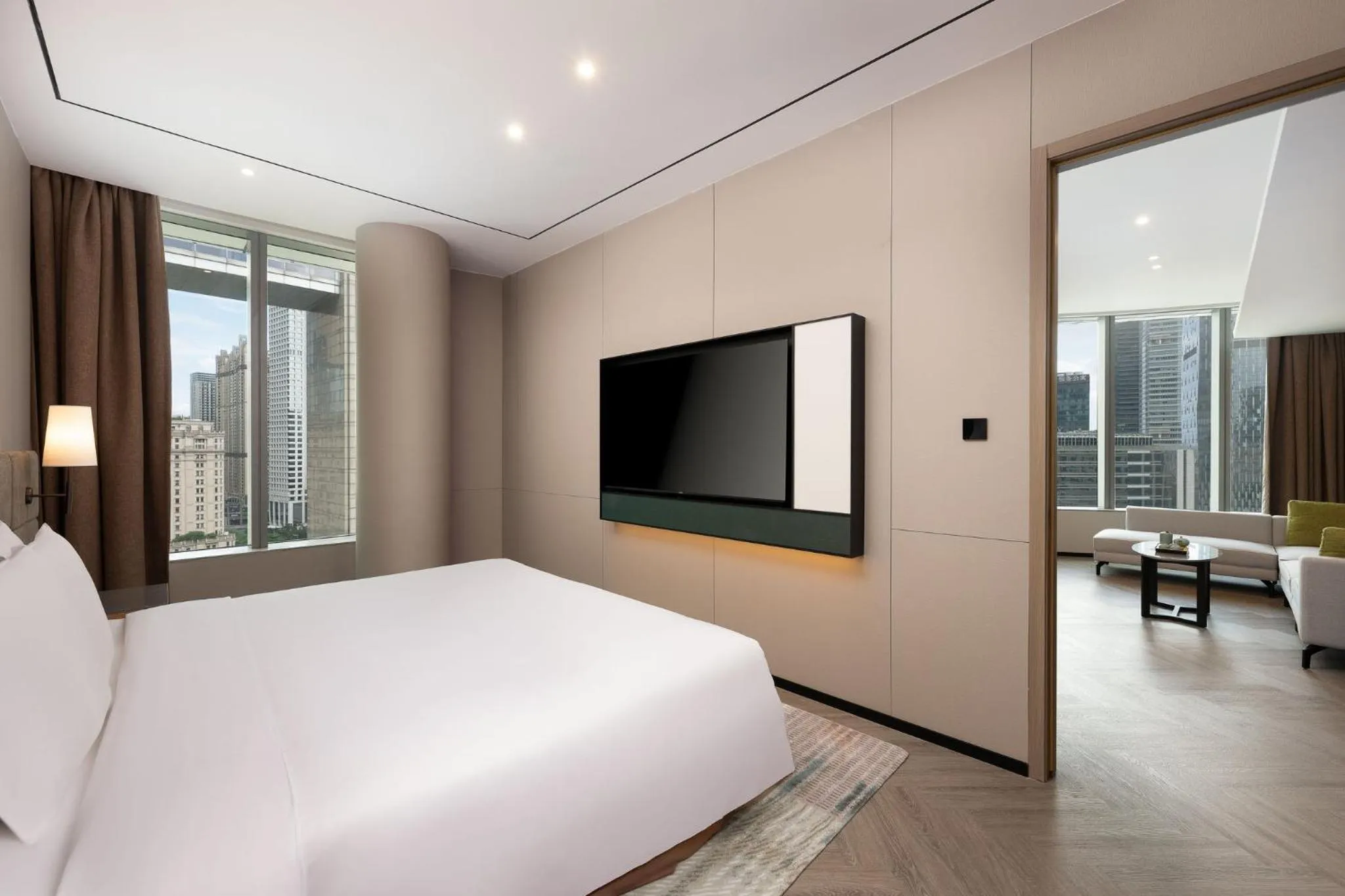 Photo of the whole room, Bed in Holiday Inn Guangzhou Zhujiang New Town