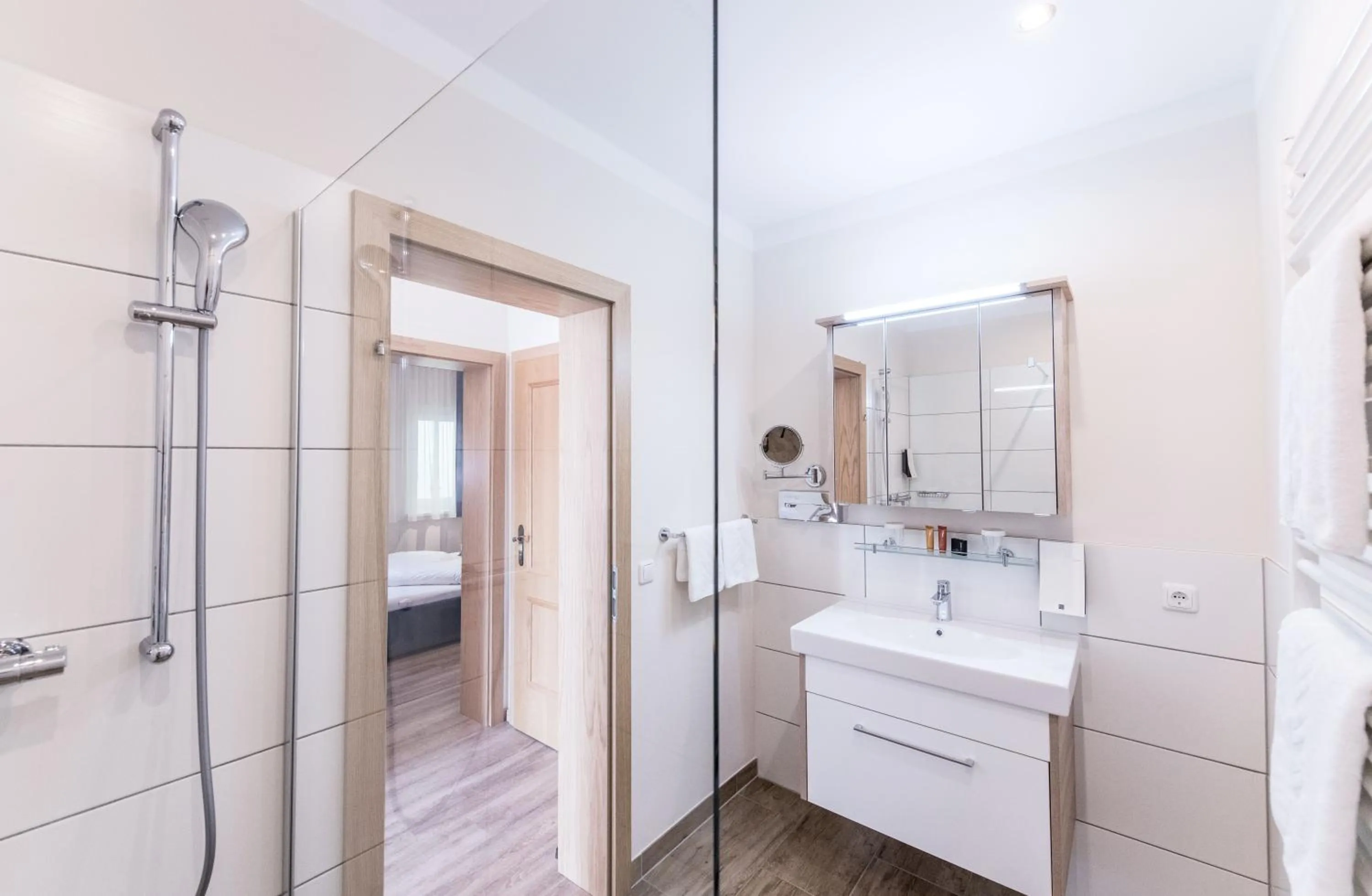 Photo of the whole room in Hotel Garni ELISABETH