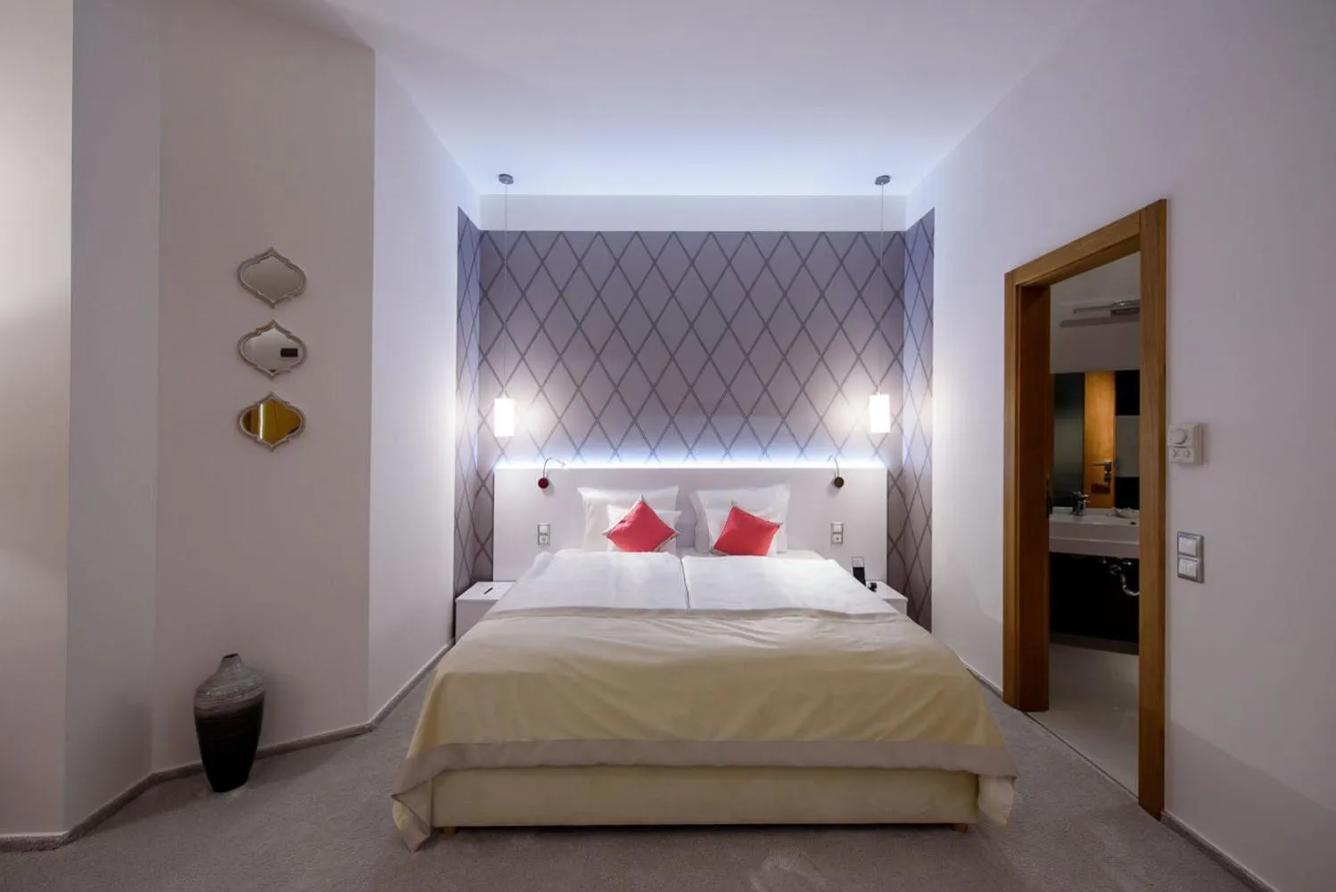 Bedroom, Bed in Karoly Corner Residences