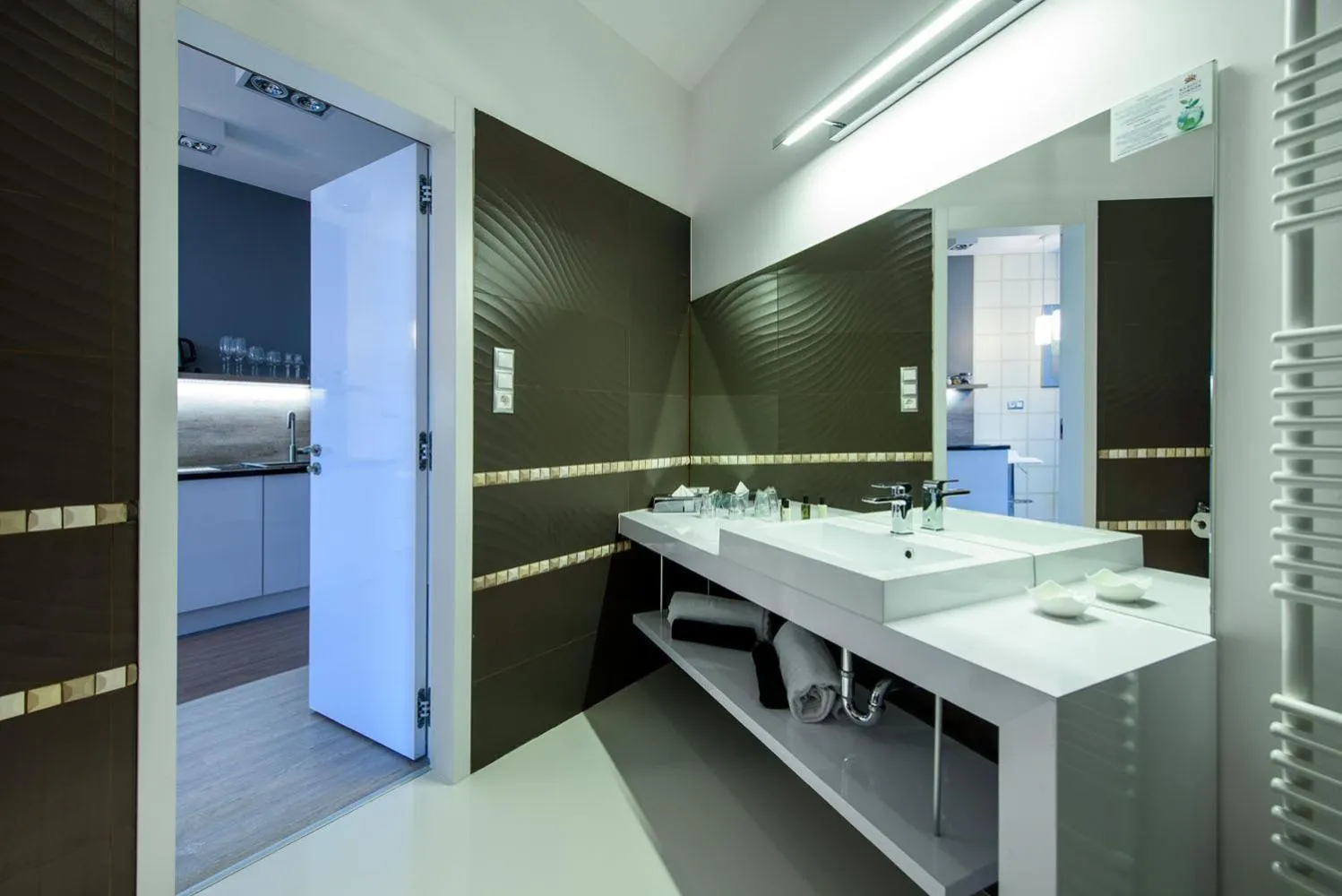 Bathroom in Karoly Corner Residences