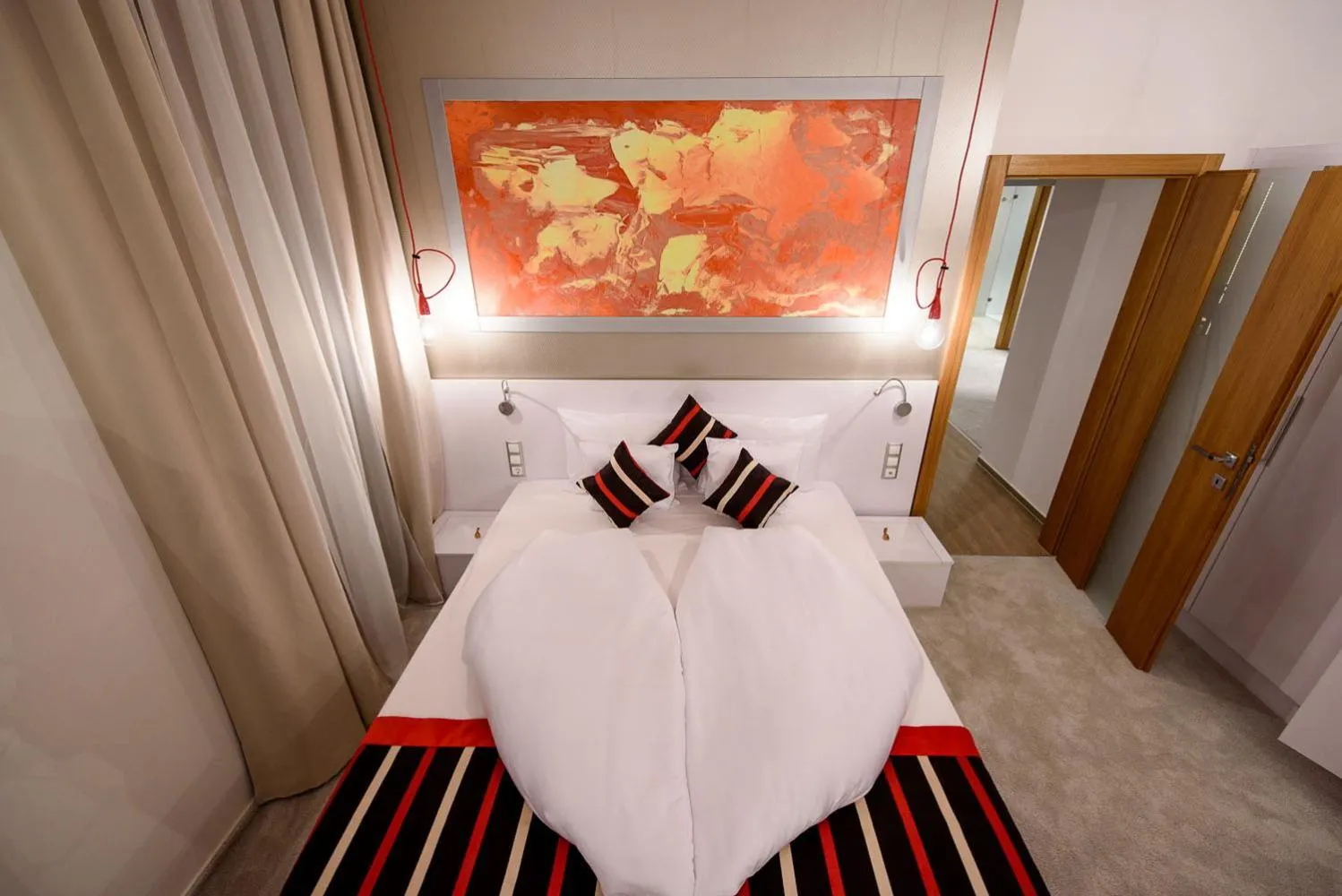 TV and multimedia, Bed in Karoly Corner Residences