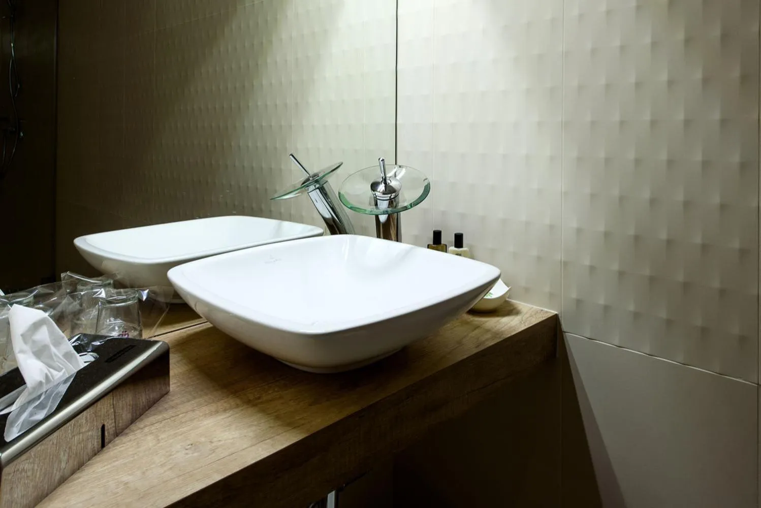 Bathroom in Karoly Corner Residences