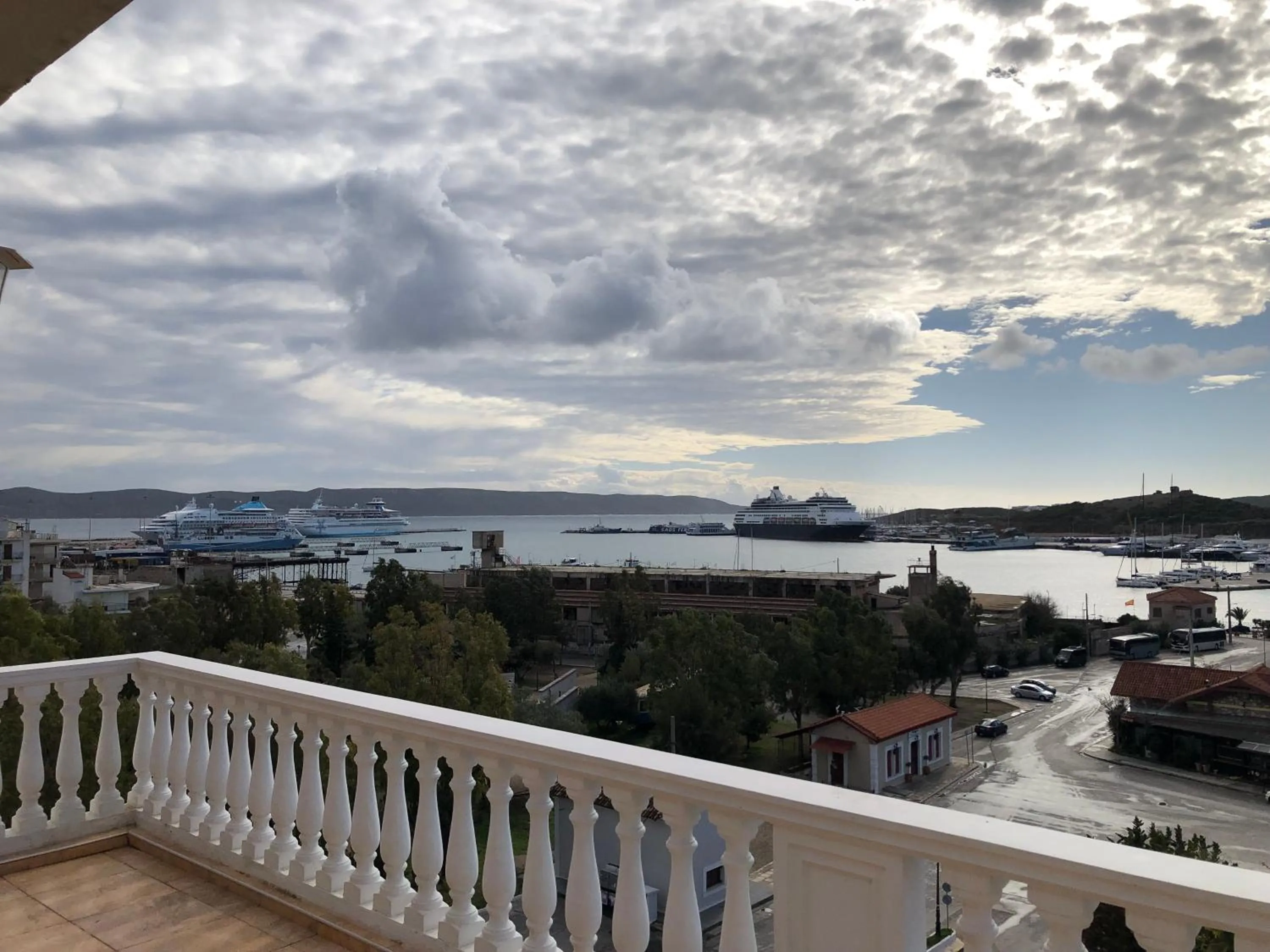 Nikolakakis Rooms Lavrio