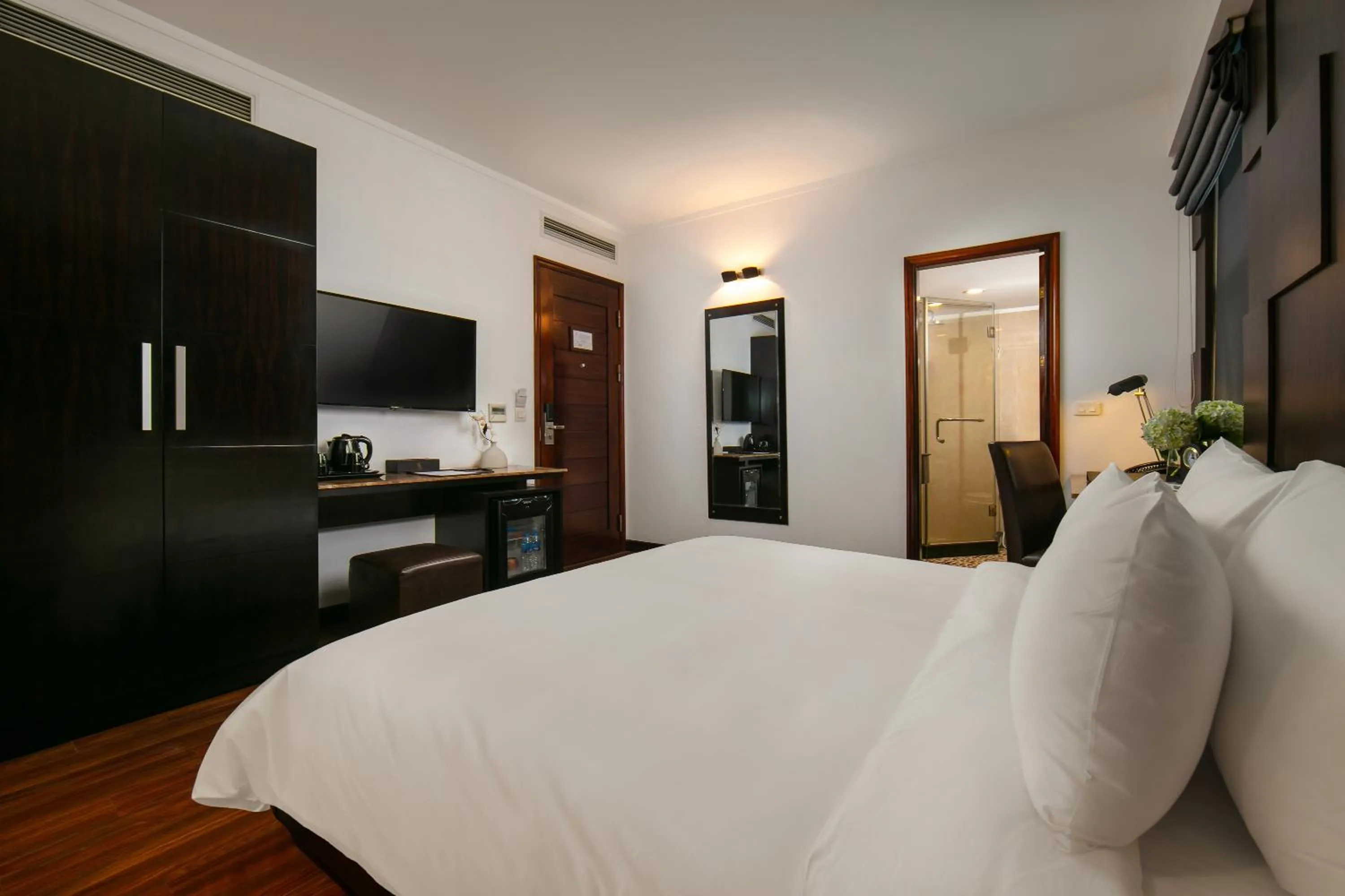 Photo of the whole room, Bed in La Nueva Boutique Hotel Hanoi & Spa