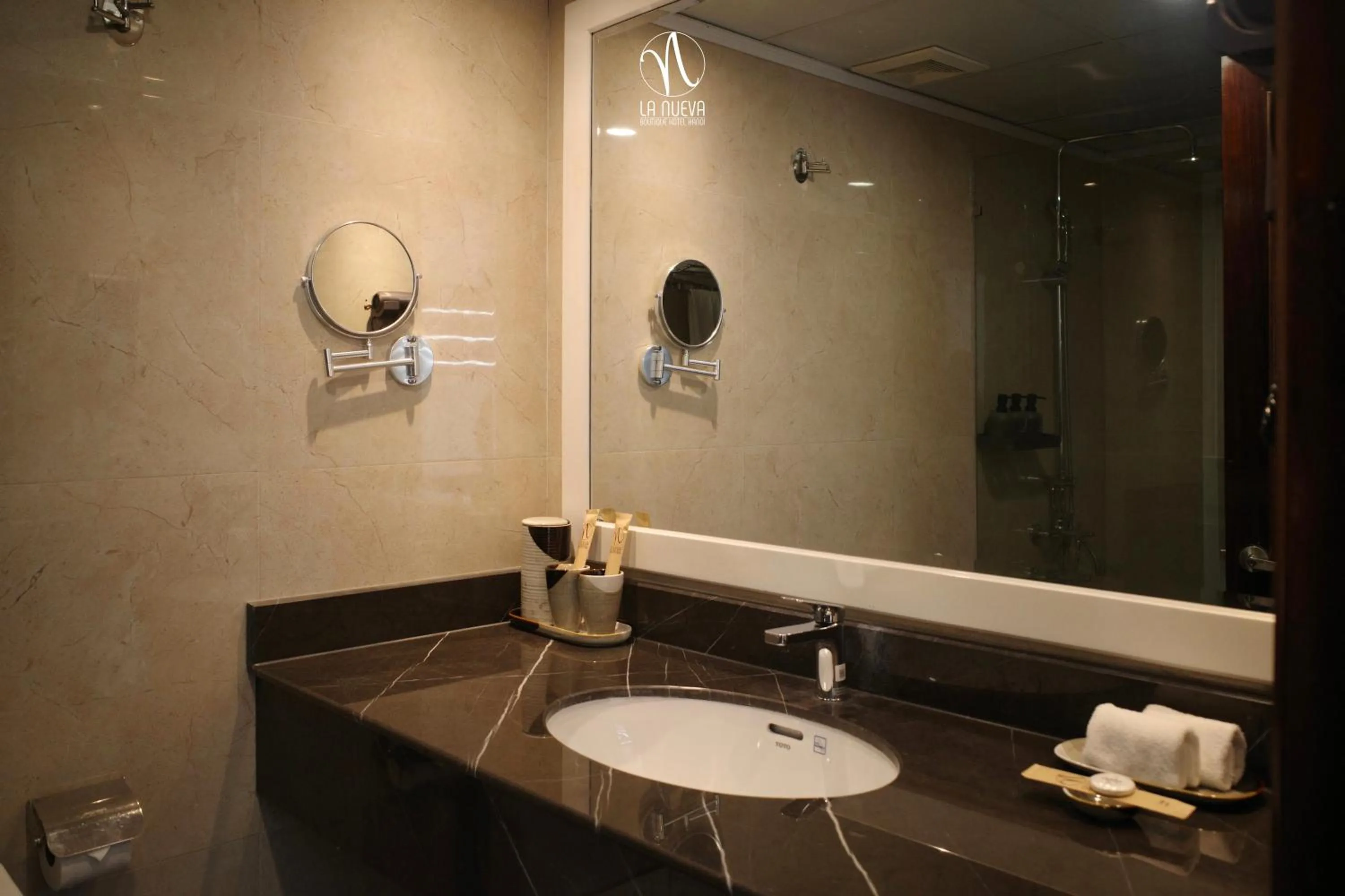 Bathroom in La Nueva Boutique Hotel Hanoi & Spa