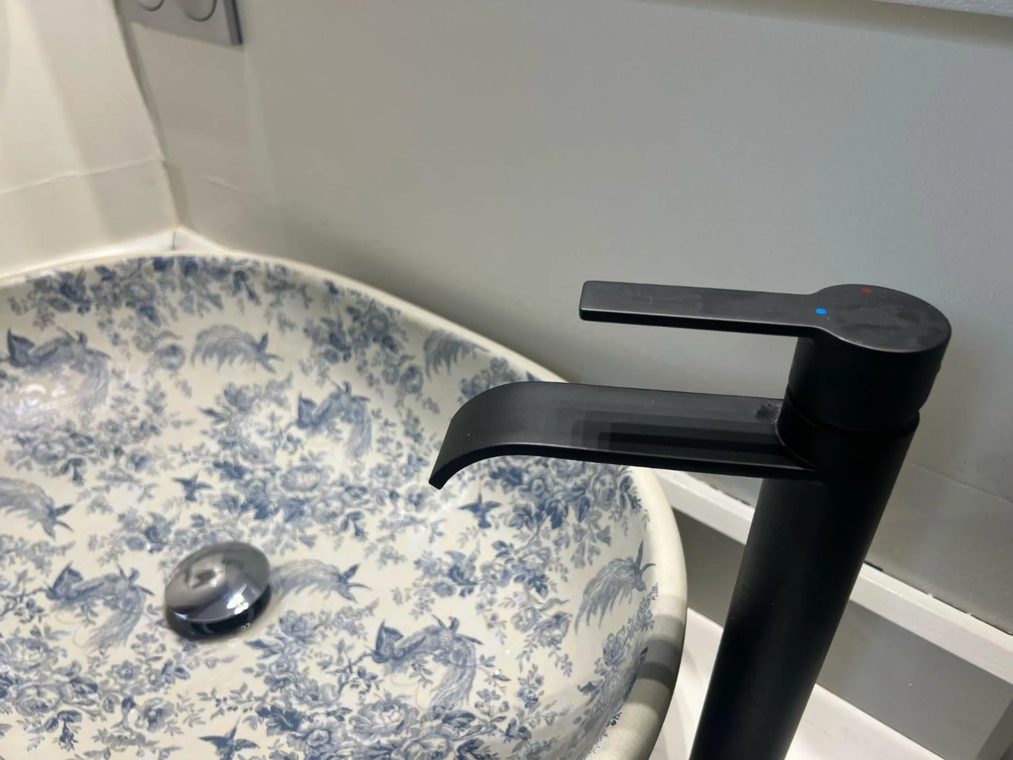 Bathroom in Hotel Jakue