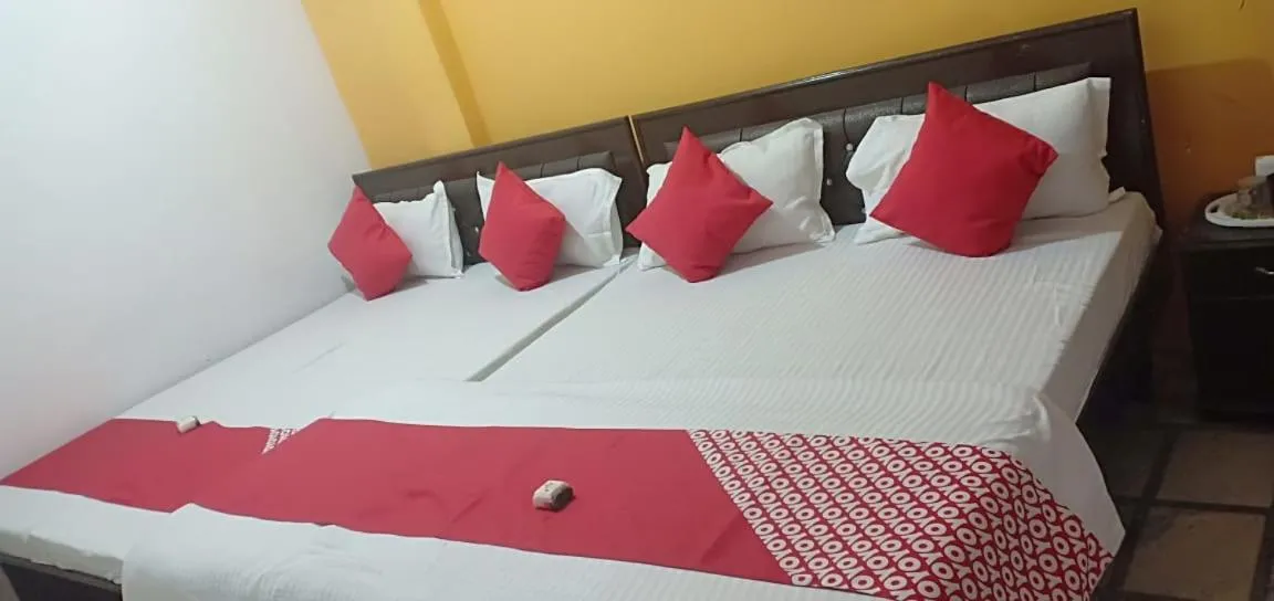 Appna Ghar Hotel