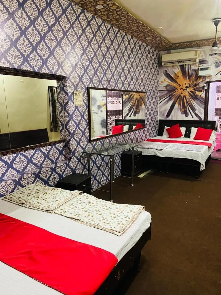 Appna Ghar Hotel