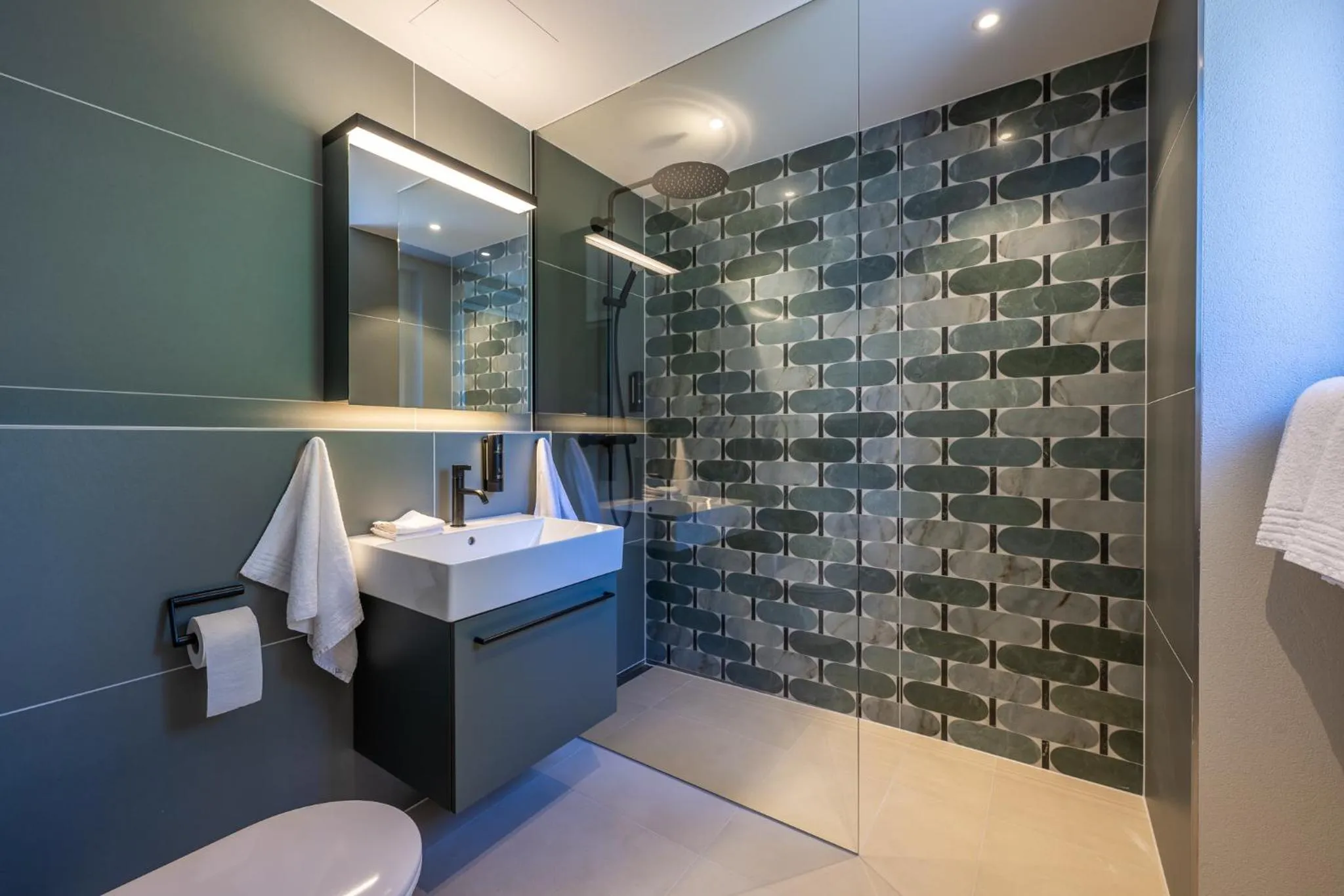 Bathroom in Hotel Central am See