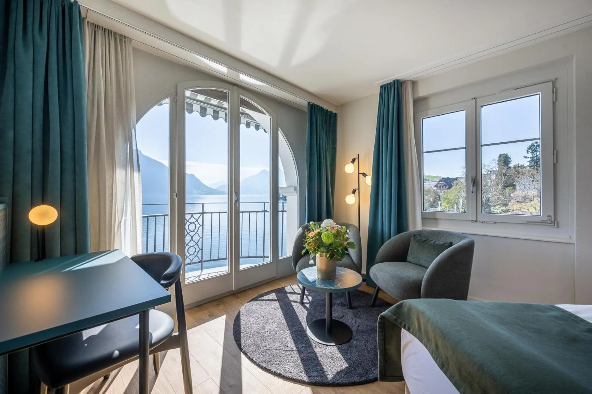 Seating area, Bed in Hotel Central am See