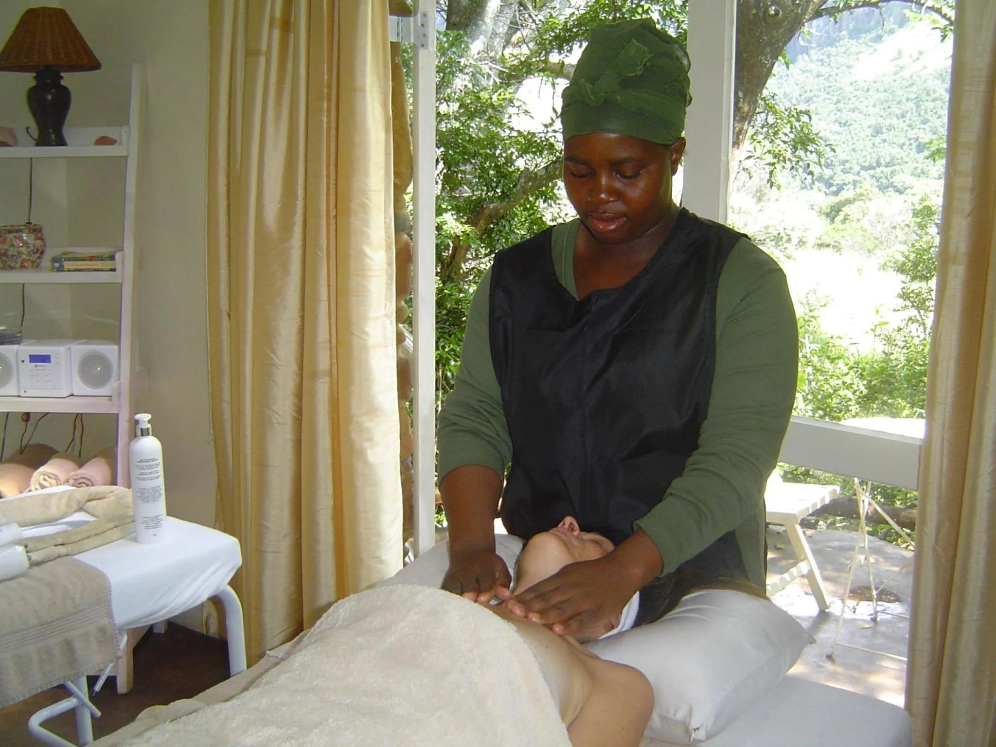 Massage in Forest Creek Lodge & Spa