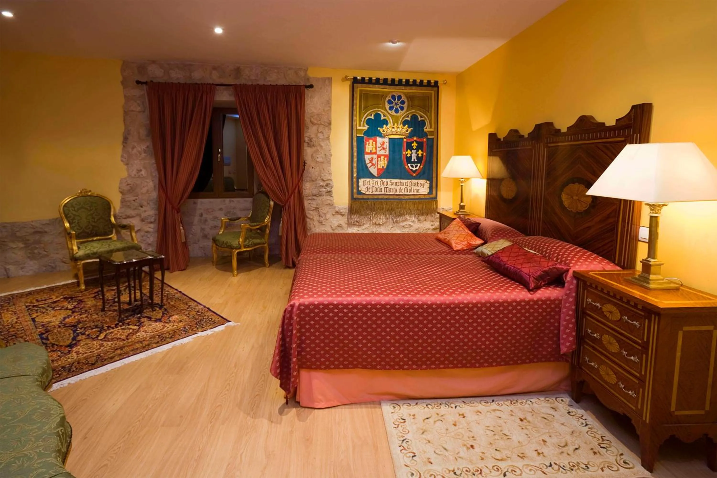 Bedroom, Bed in Residencia Real del Castillo de Curiel