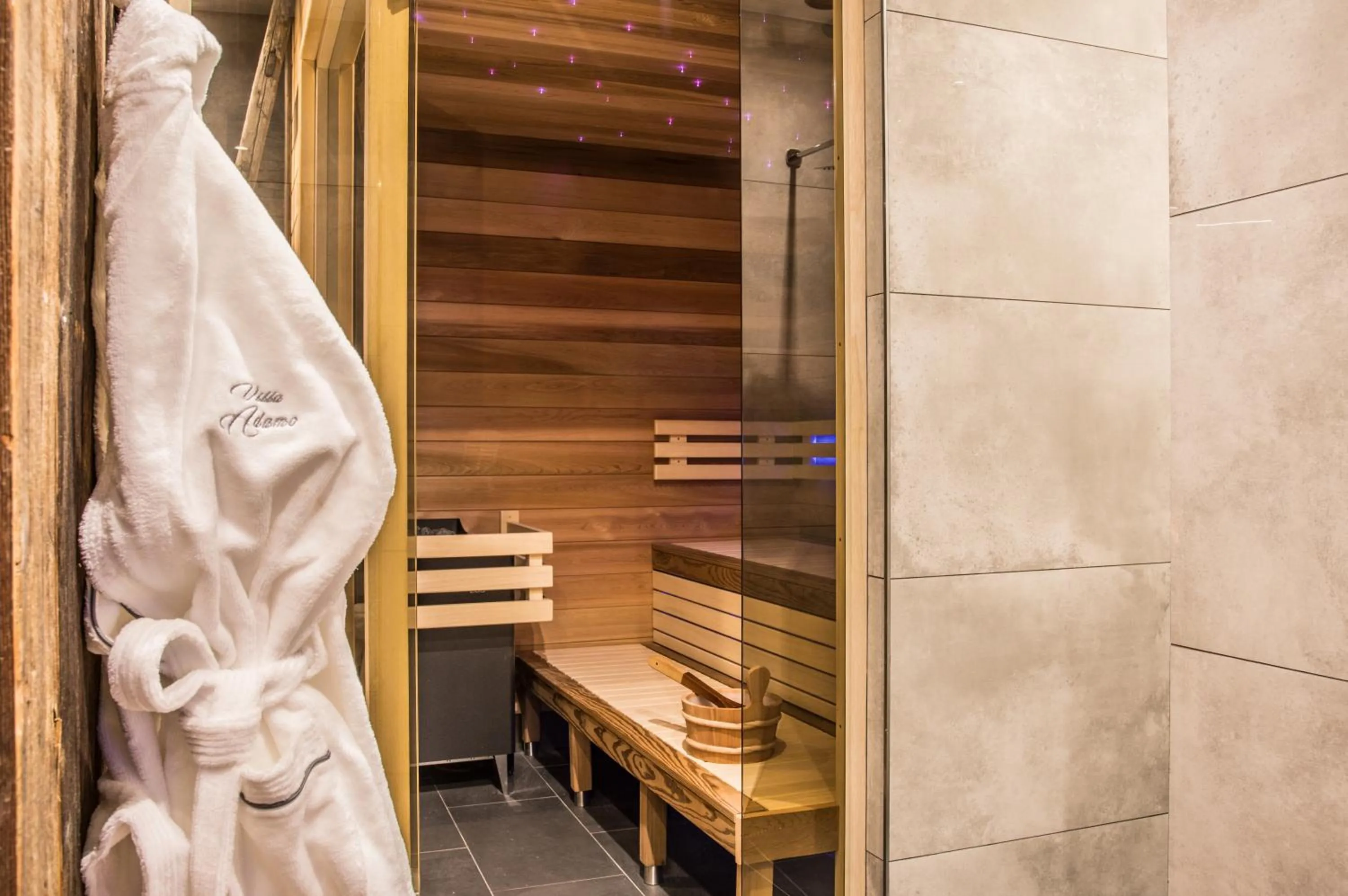 Sauna in Villa Adamo & Relax