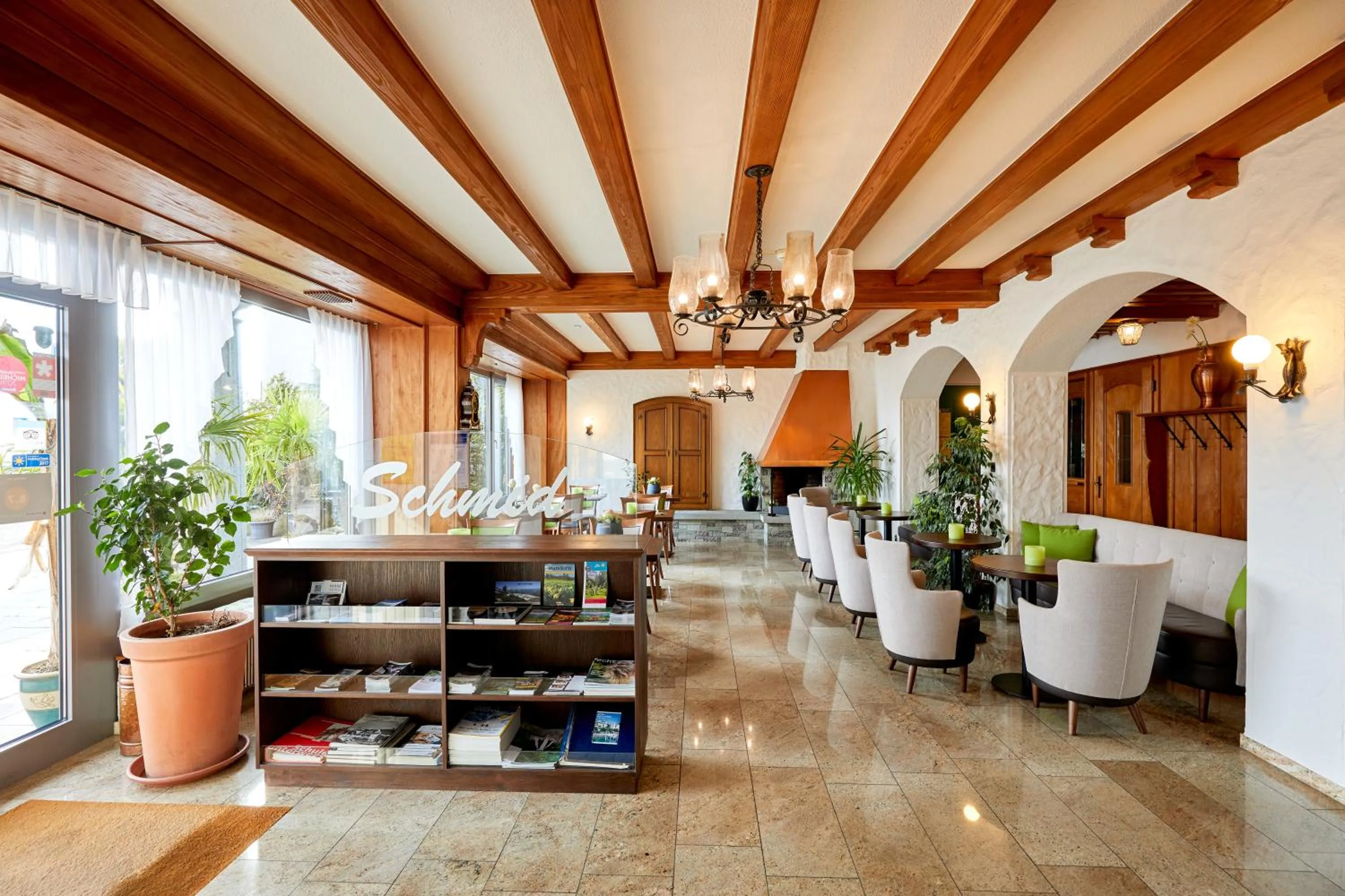 Lobby or reception in Hotel Schmid & Alfa
