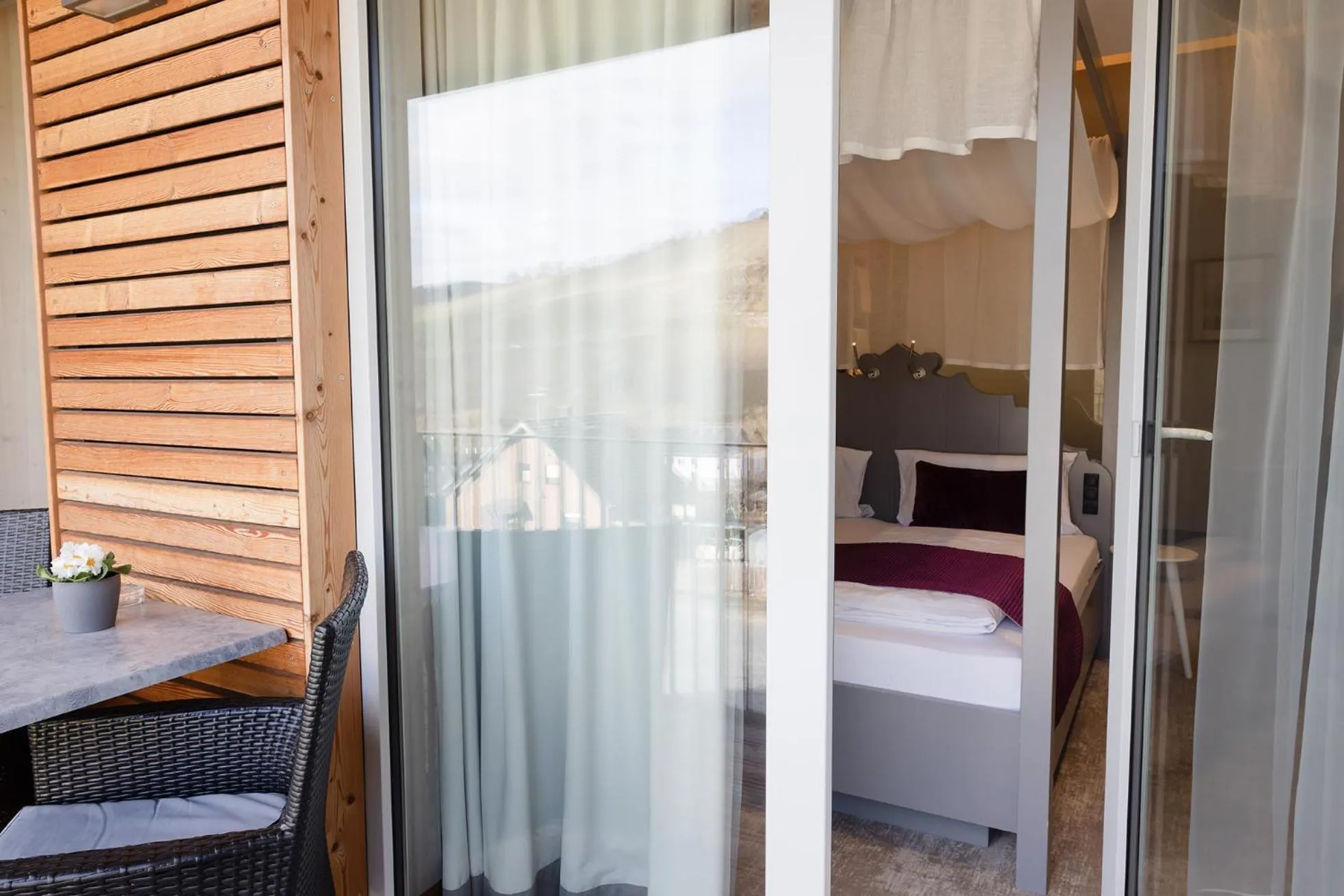 Photo of the whole room, Bed in Hotel Restaurant zur Marienburg