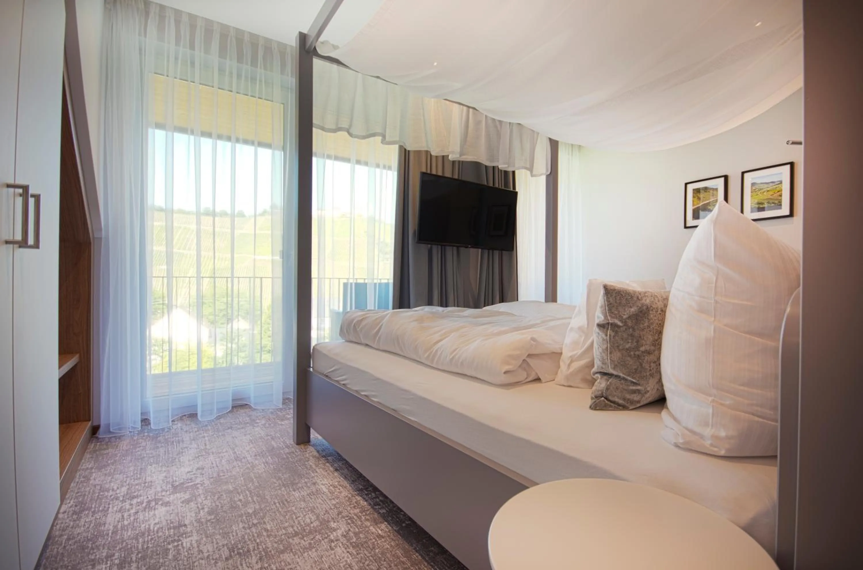 Bed in Hotel Restaurant zur Marienburg